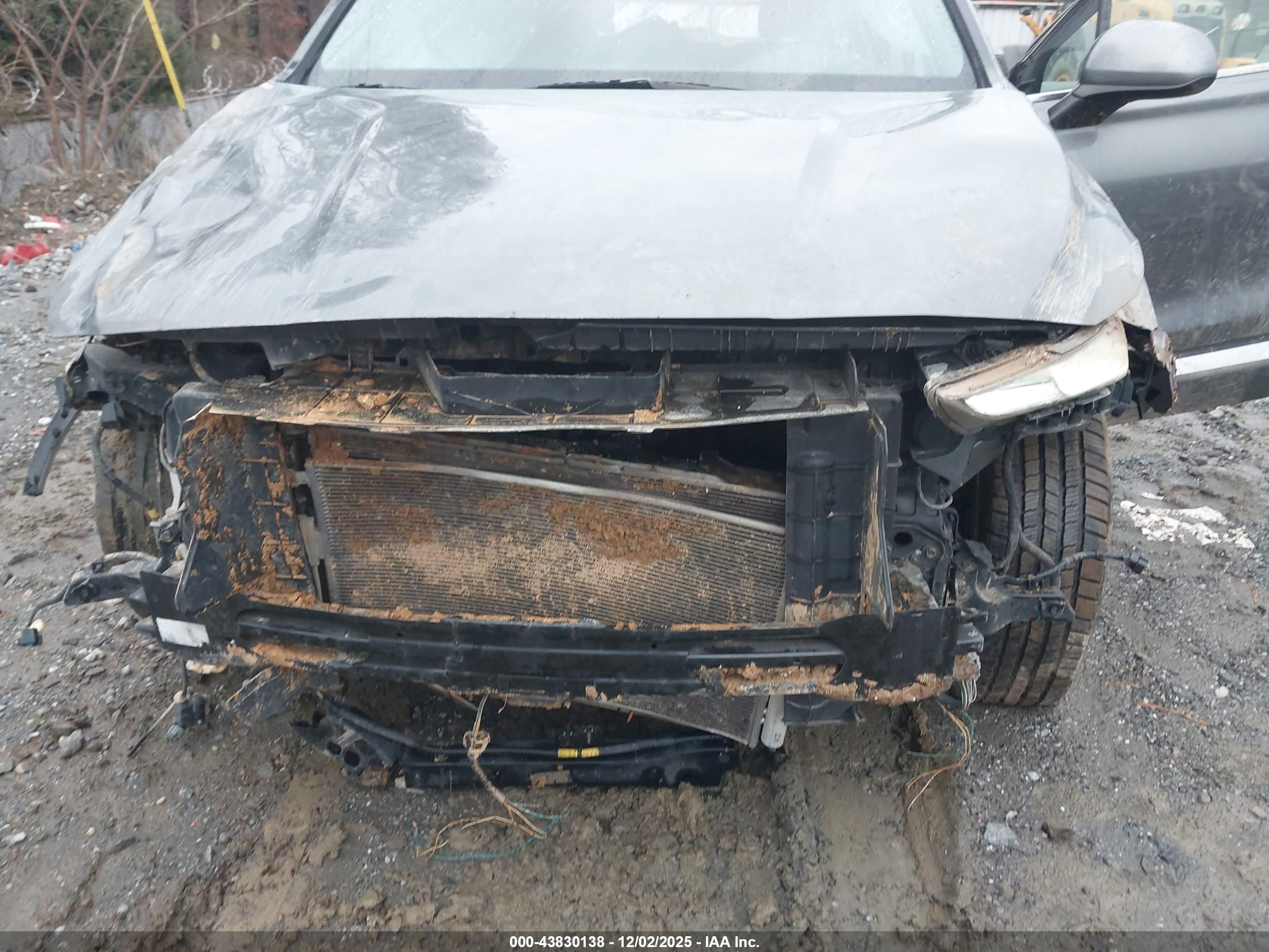 HYUNDAI SANTA image 6