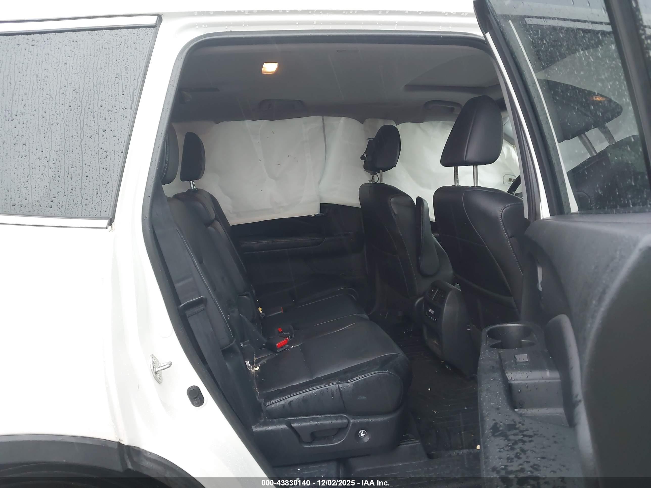 HONDA PILOT image 8