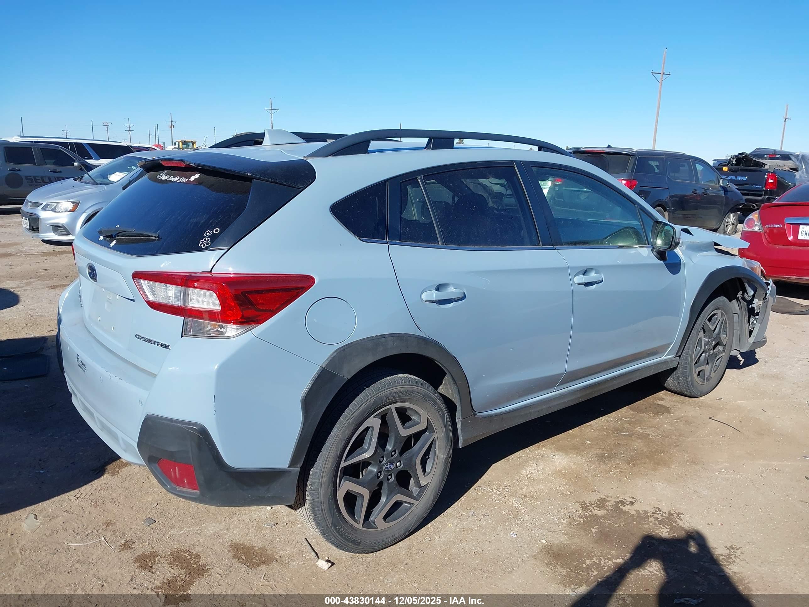 SUBARU CROSSTREK image 4