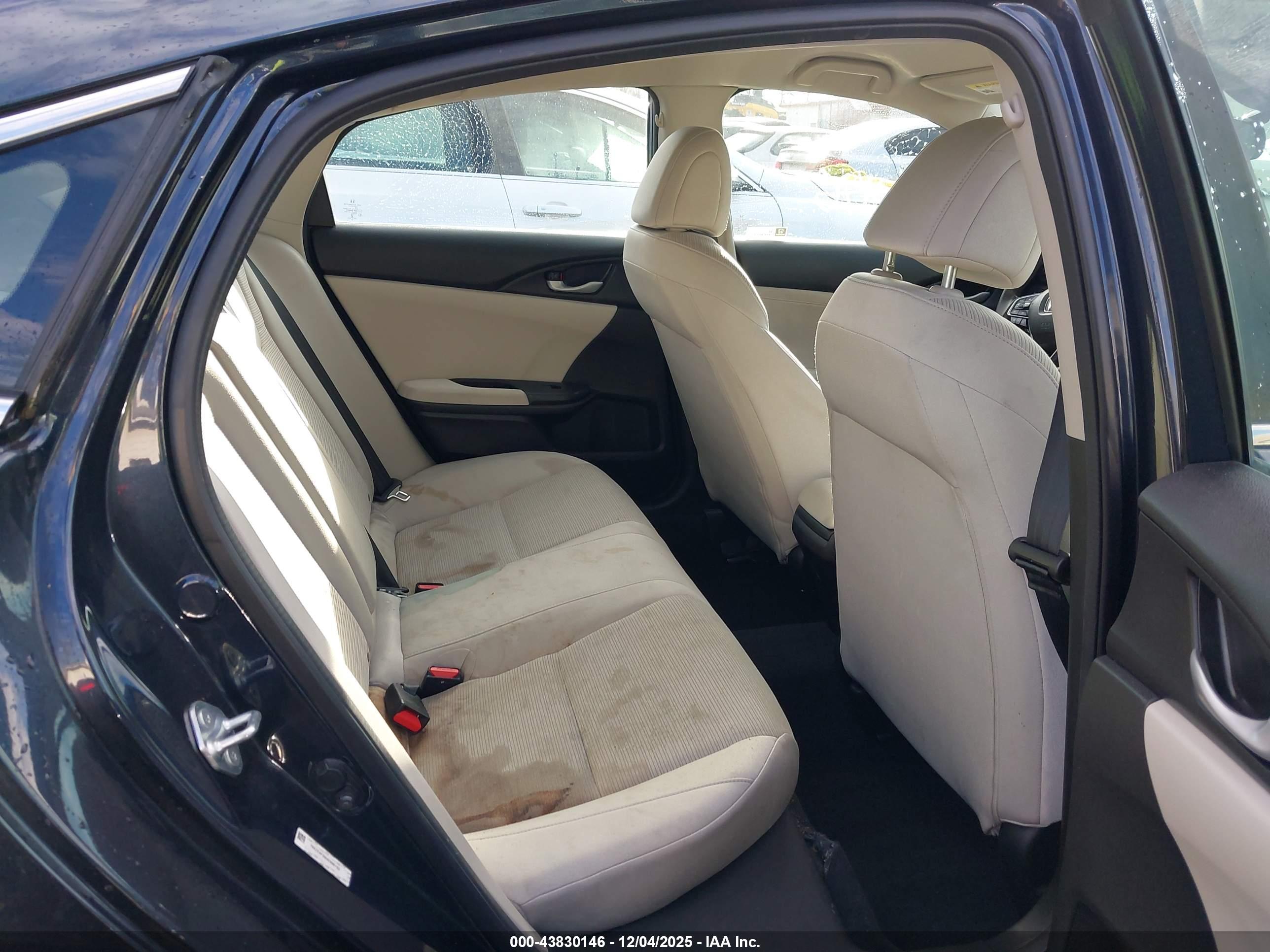 HONDA INSIGHT image 8