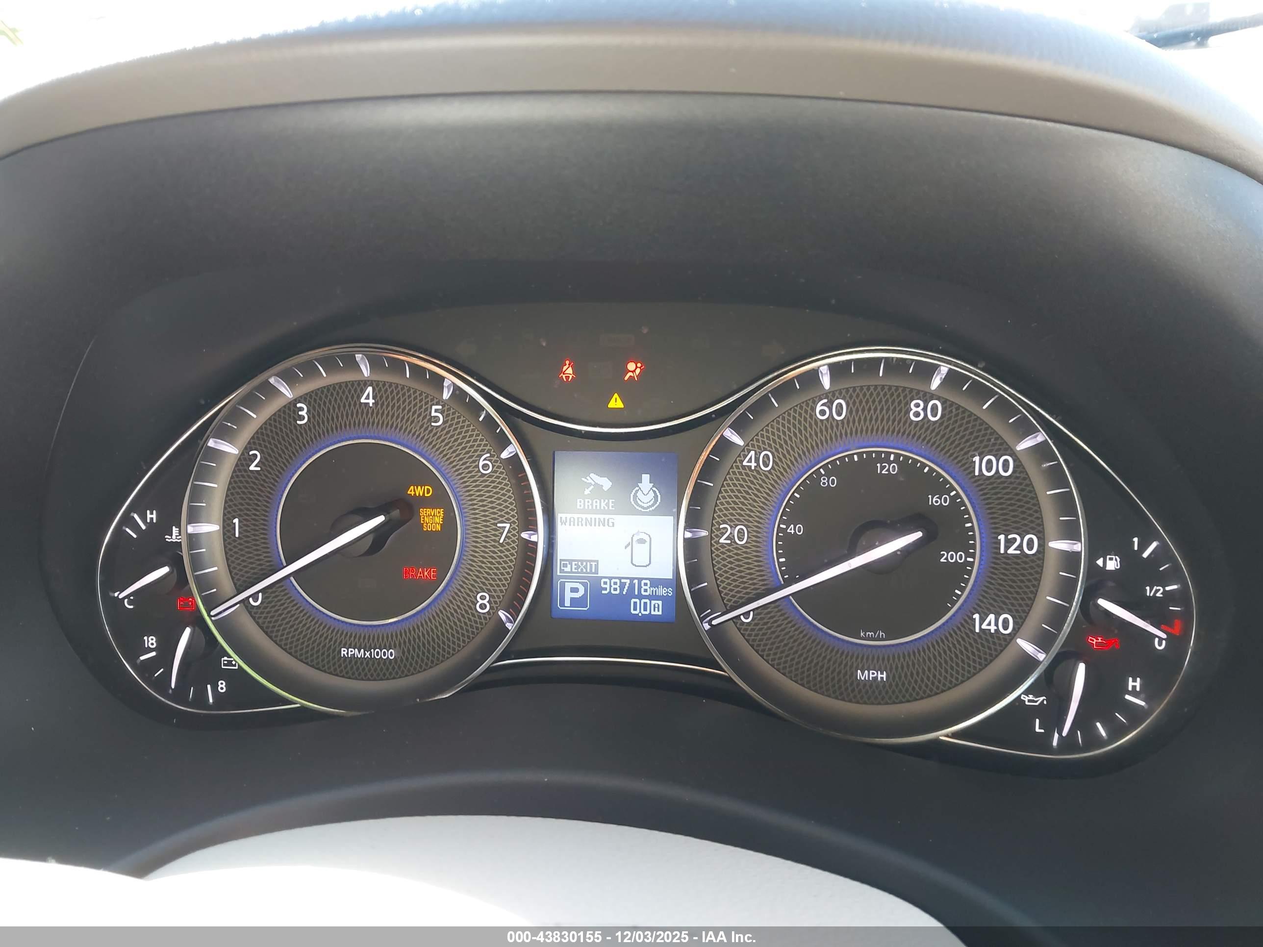 INFINITI QX80 image 7
