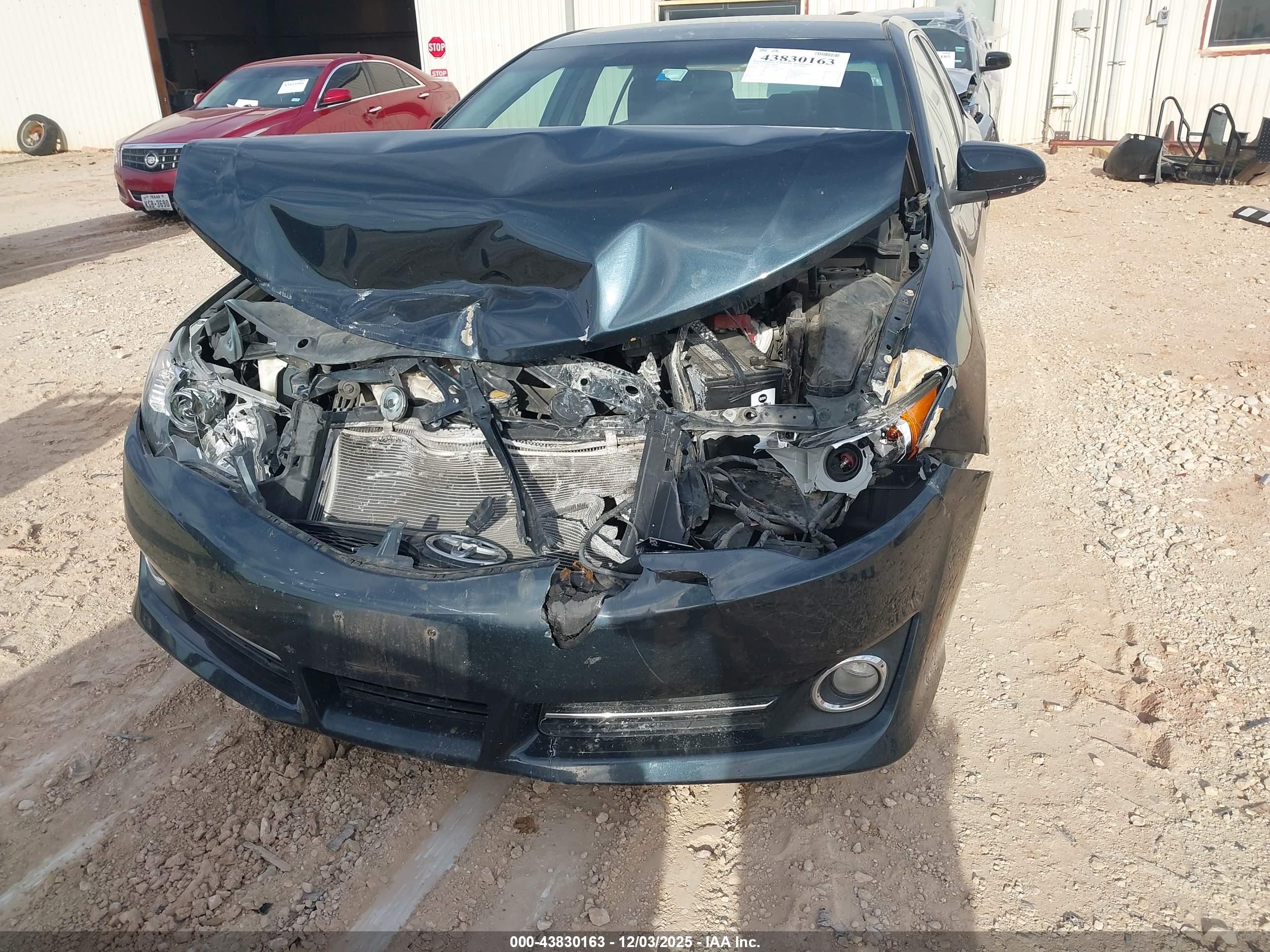 TOYOTA CAMRY image 6