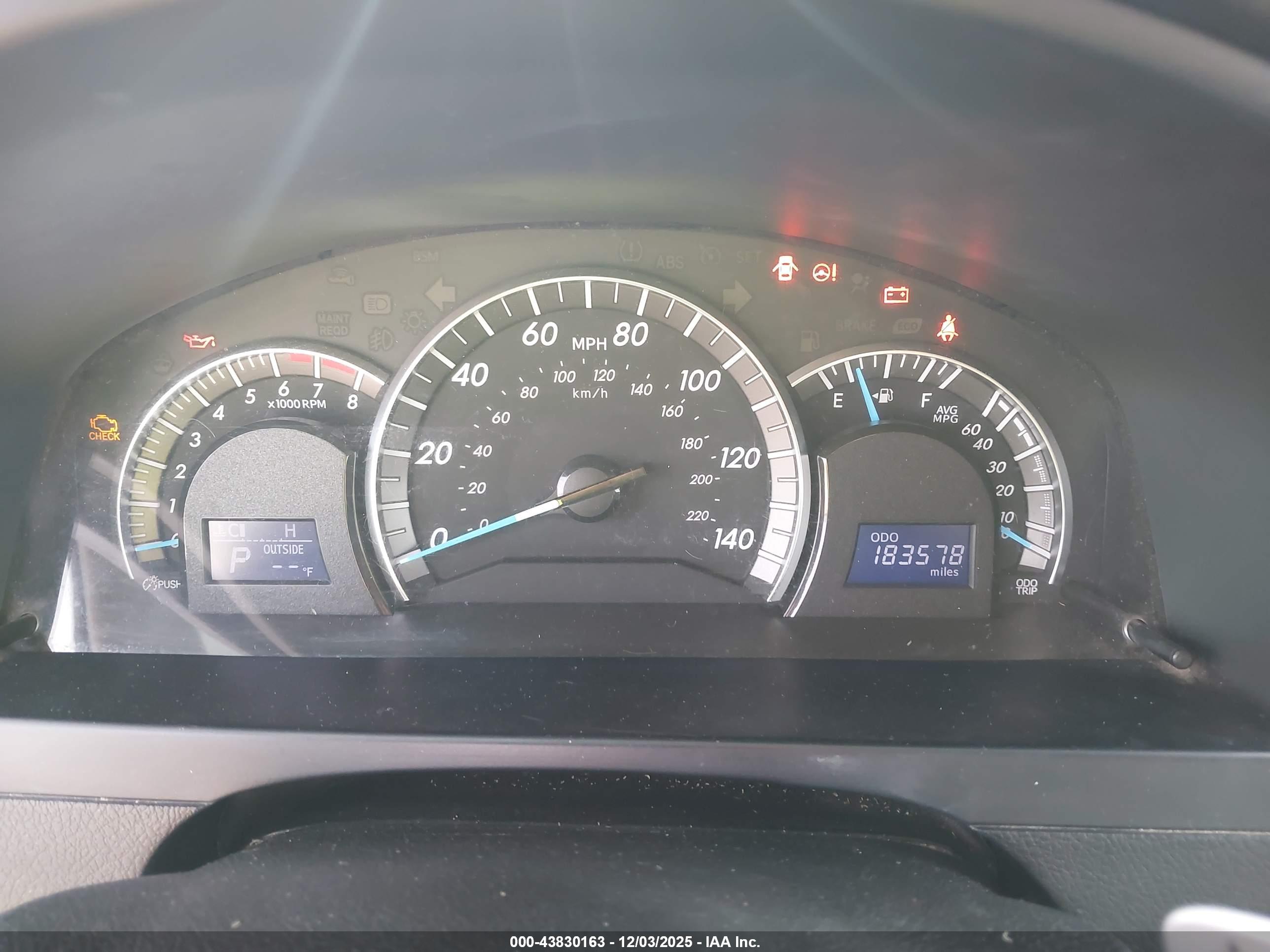 TOYOTA CAMRY image 7