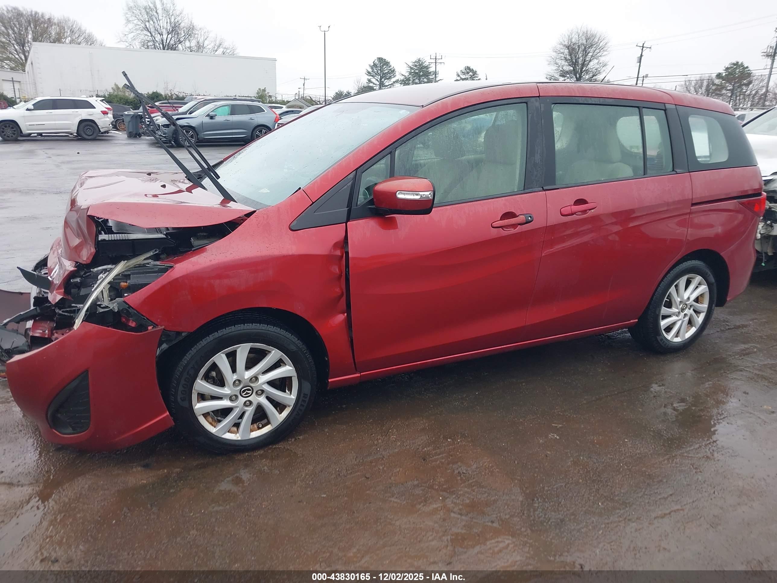MAZDA MAZDA5 image 2
