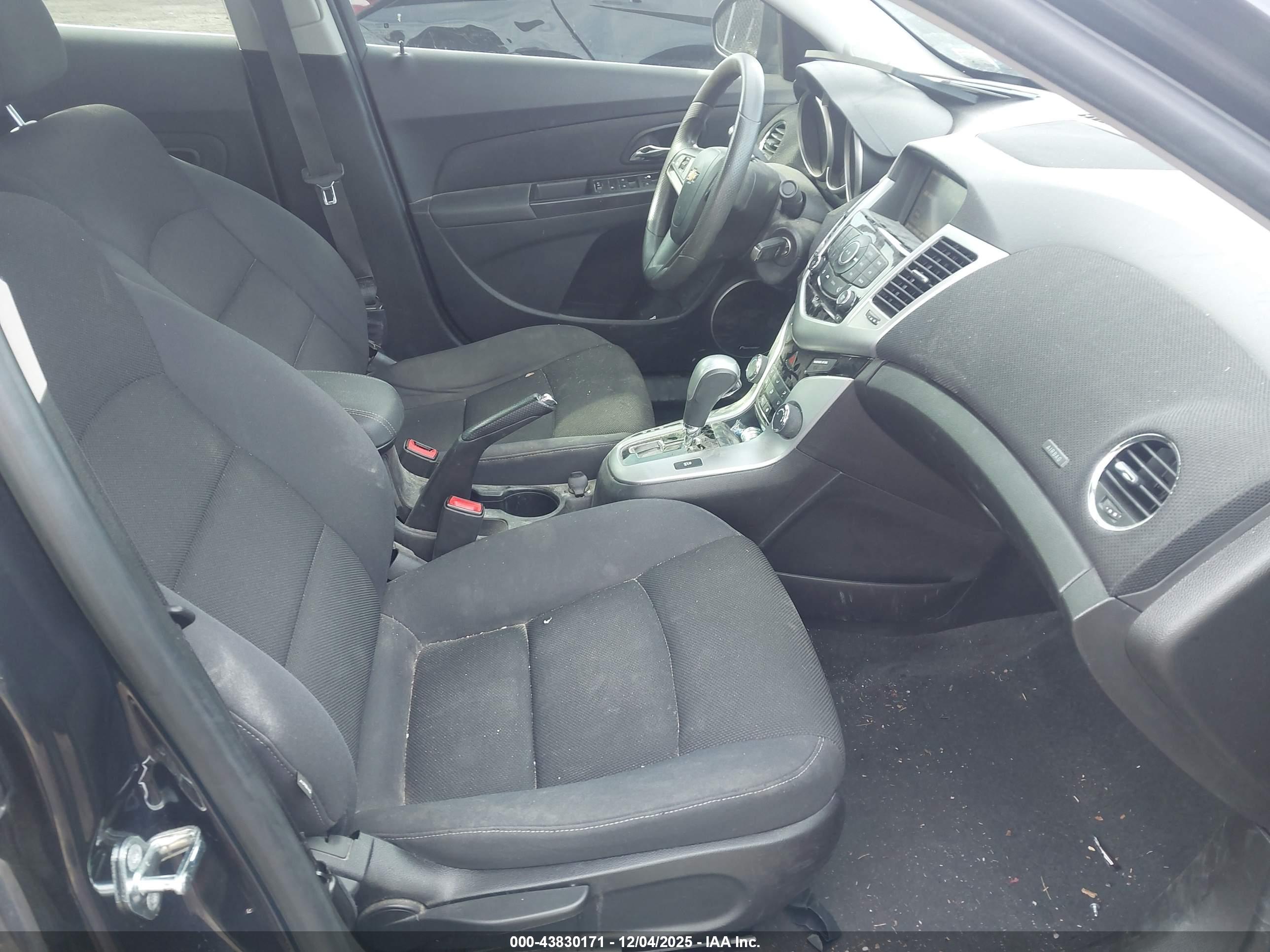 CHEVROLET CRUZE image 5