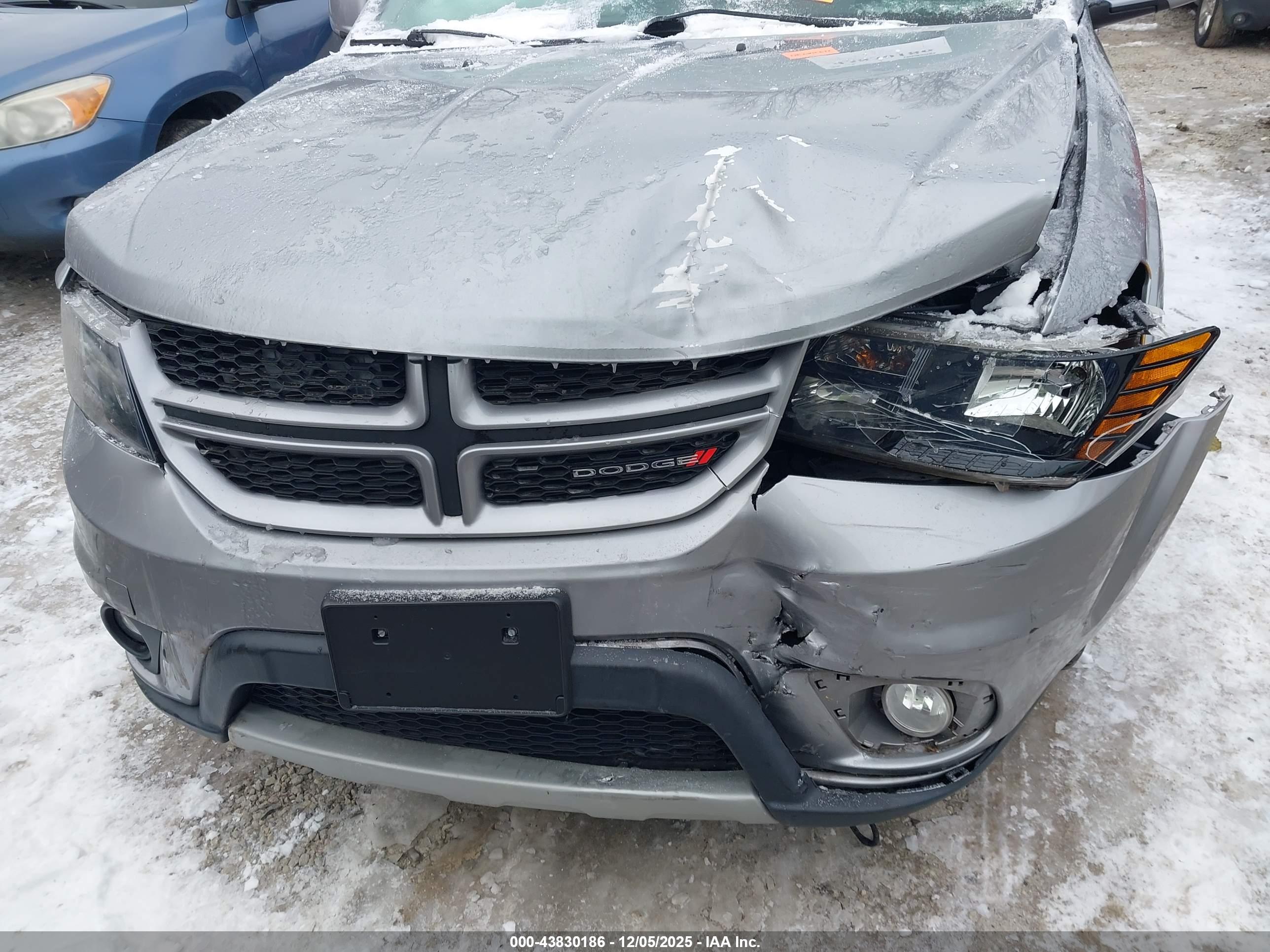 DODGE JOURNEY image 6