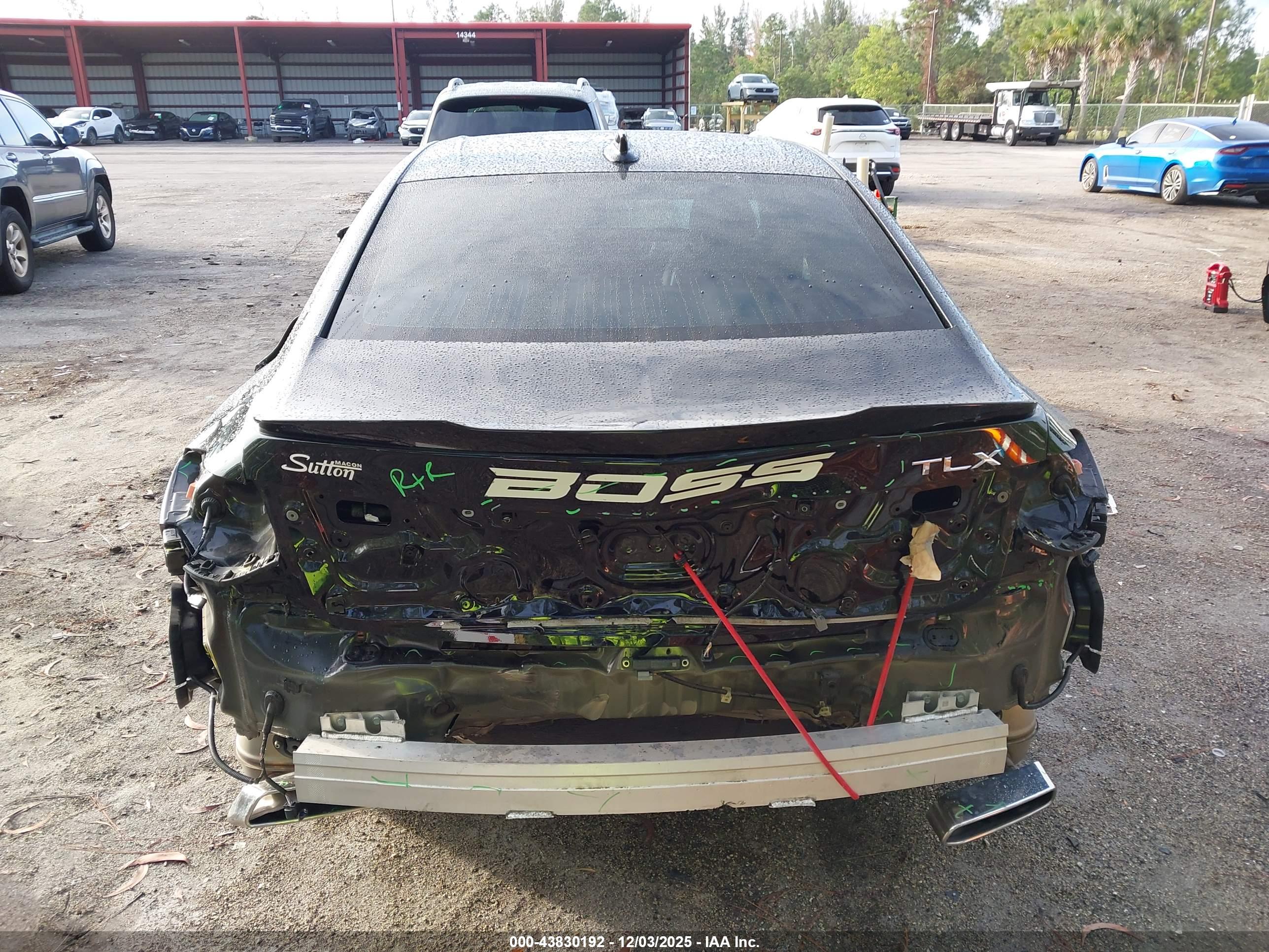 ACURA TLX image 6