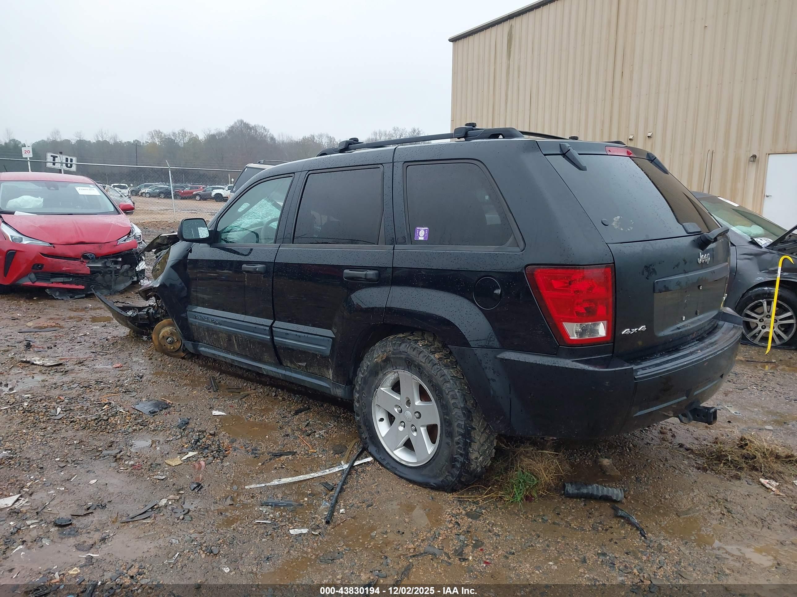 JEEP GRAND image 3