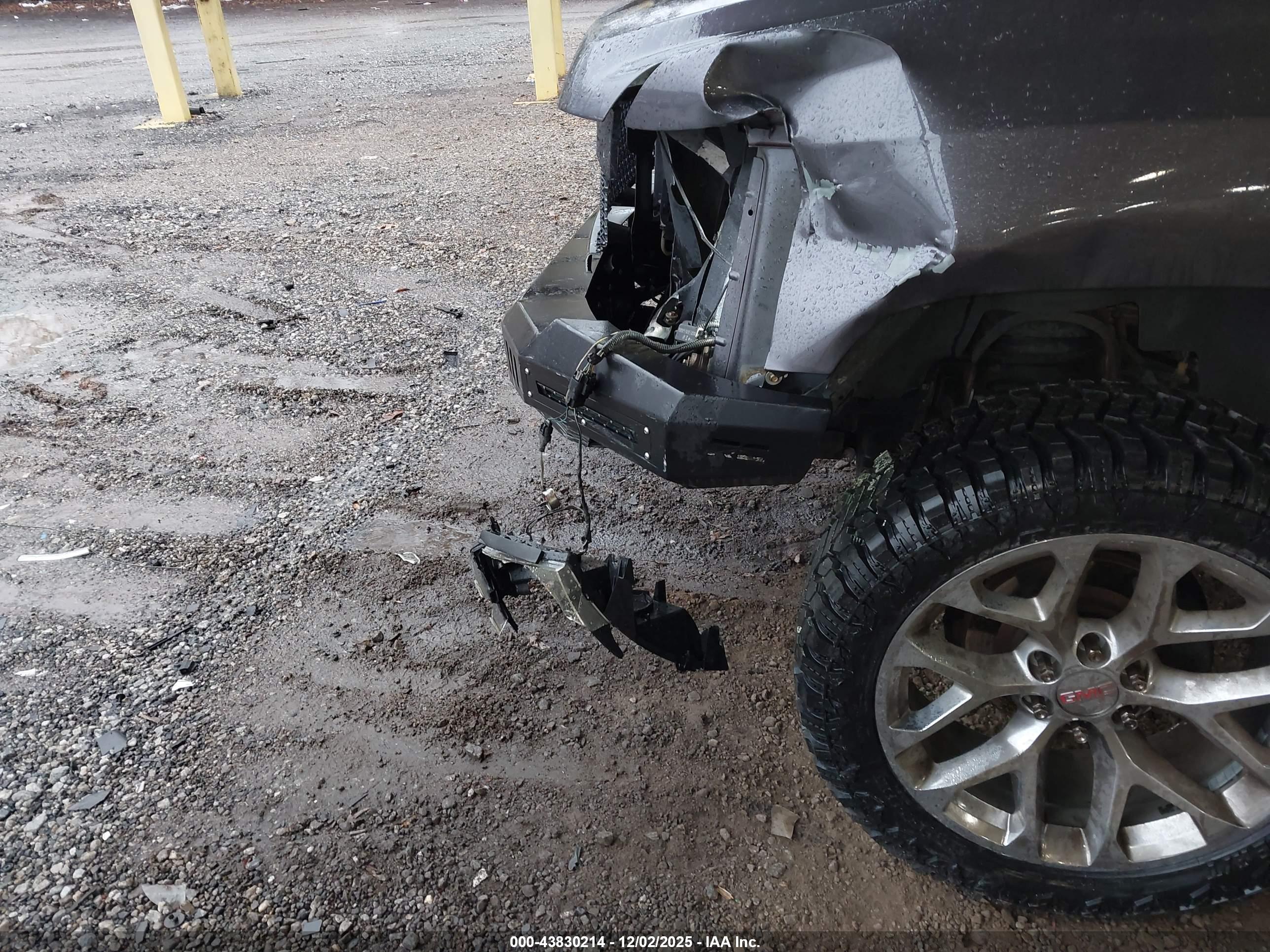 CHEVROLET SILVERADO image 6