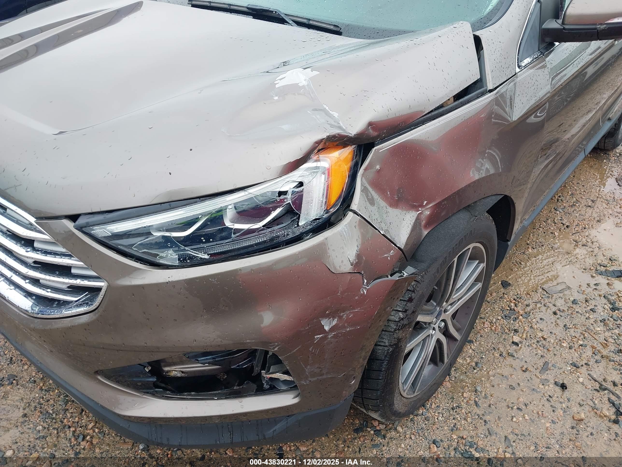 FORD EDGE image 6