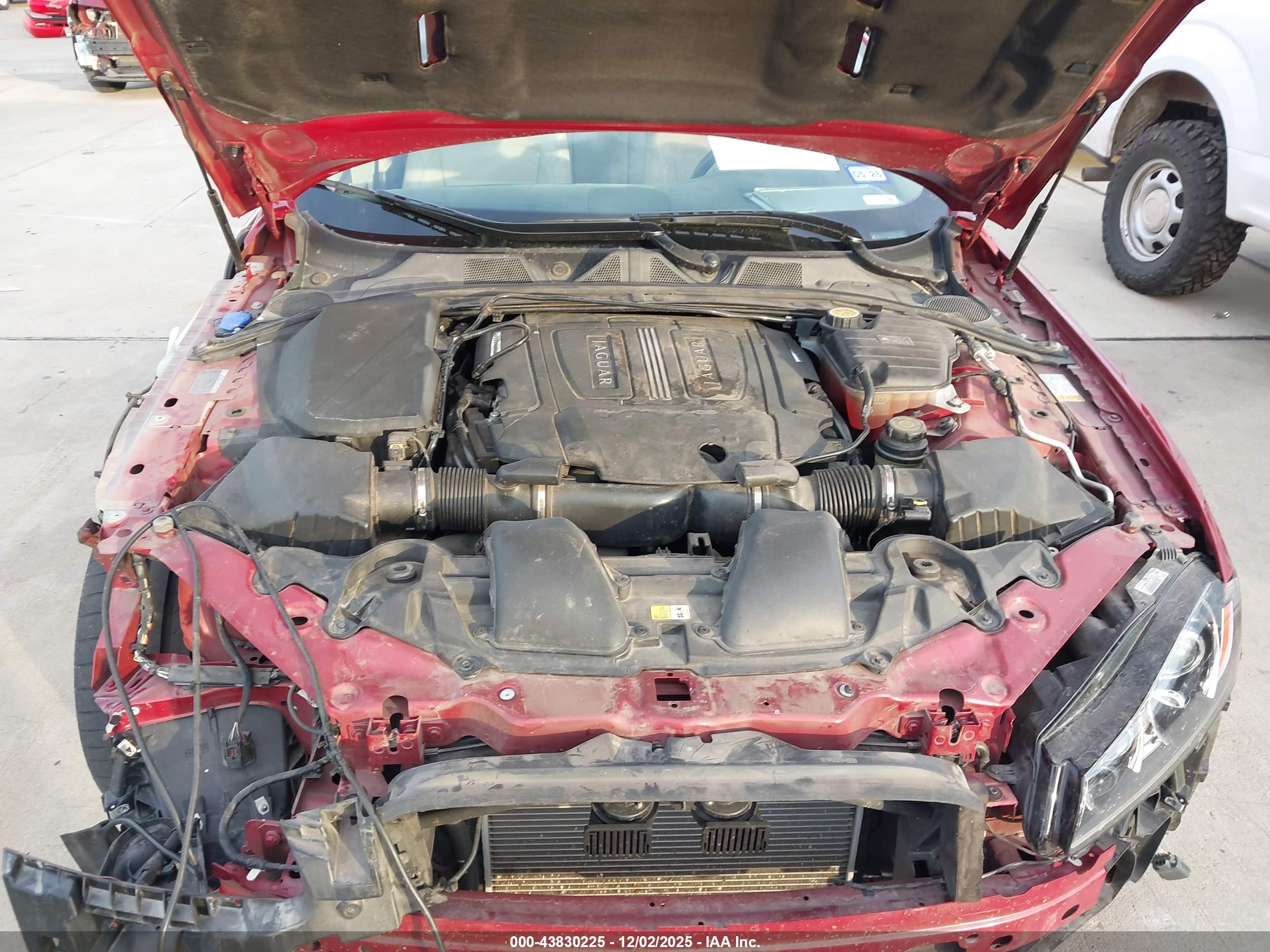 JAGUAR XF image 10