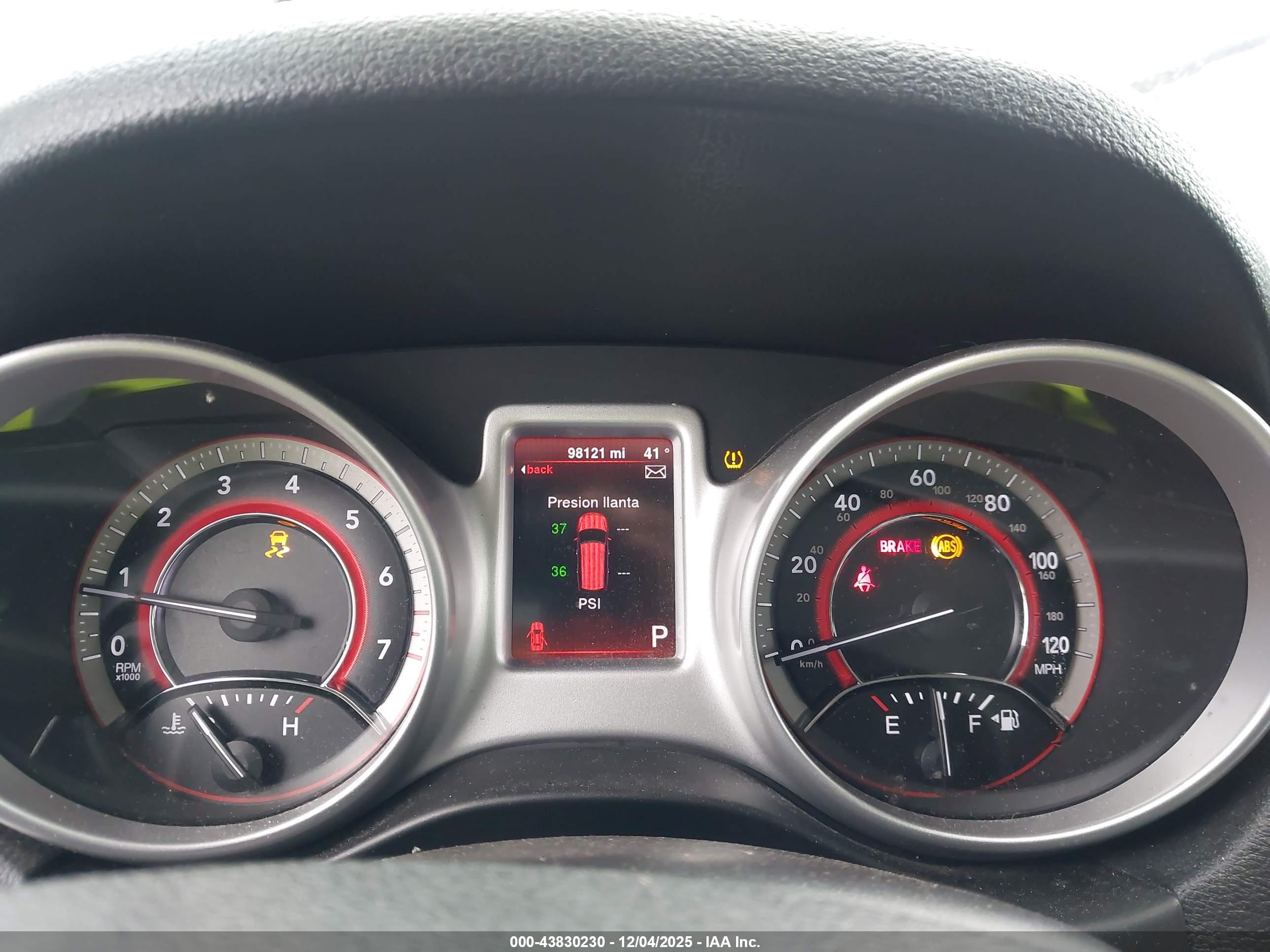 DODGE JOURNEY image 7
