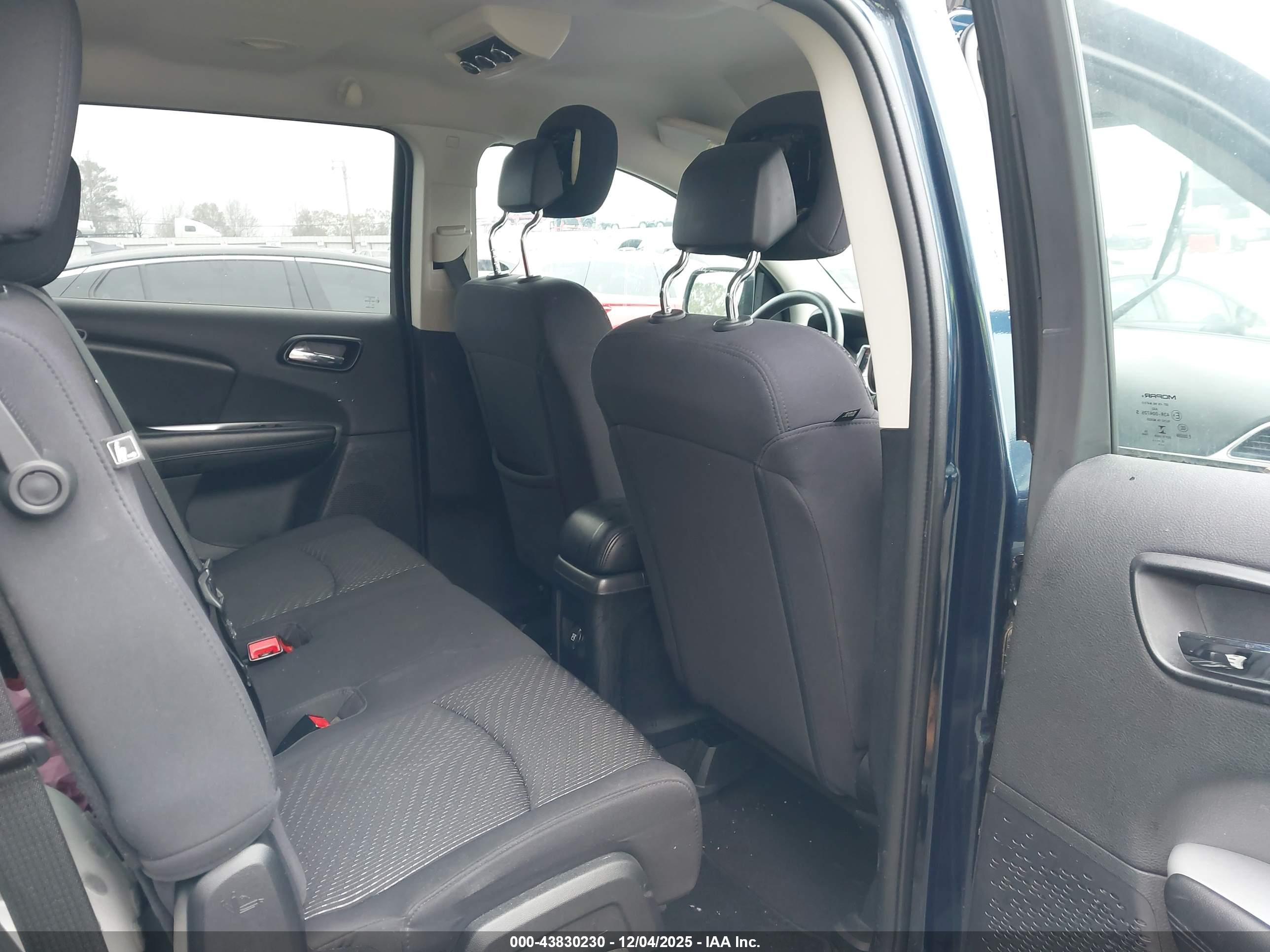 DODGE JOURNEY image 8