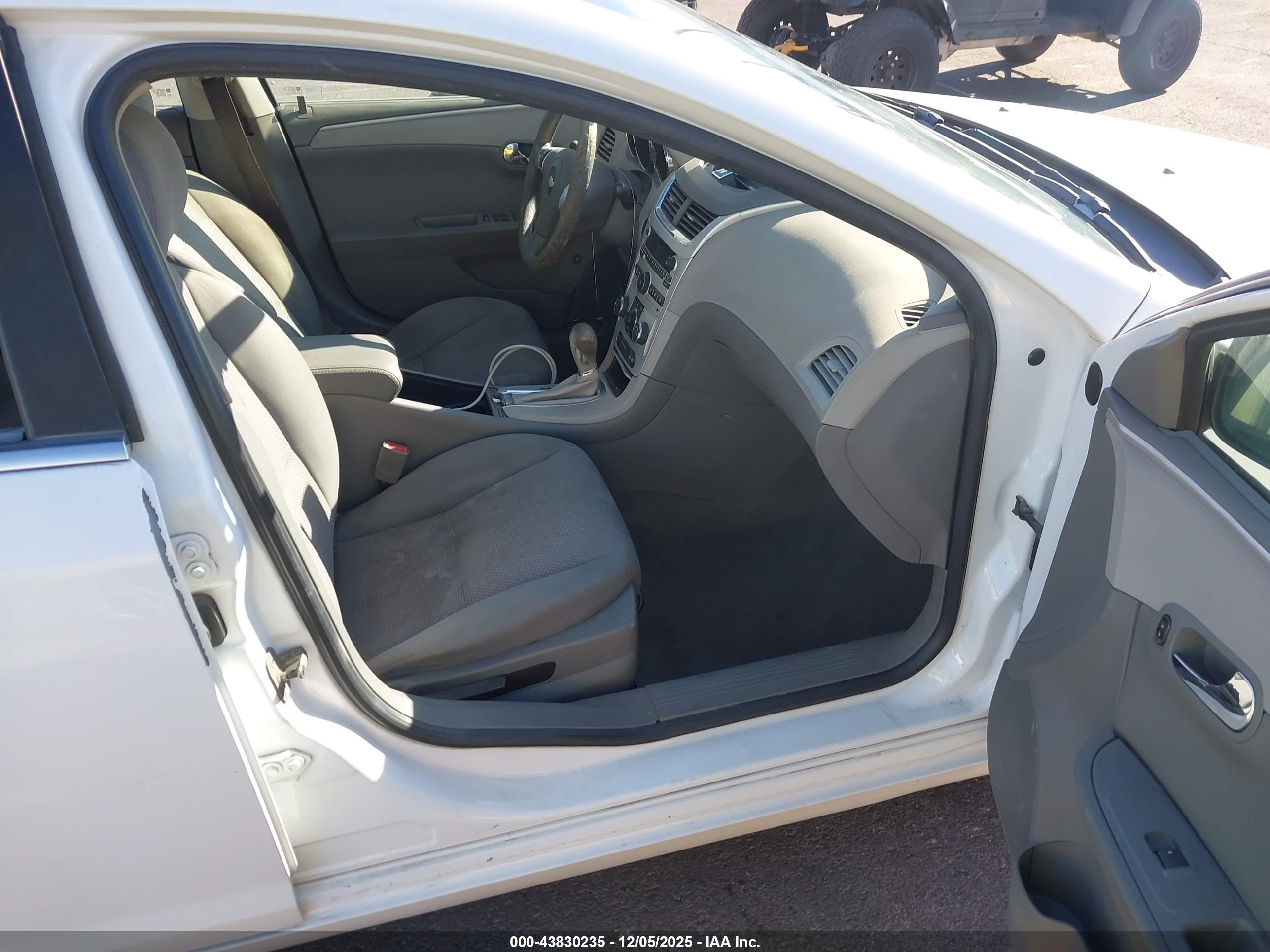 CHEVROLET MALIBU image 5