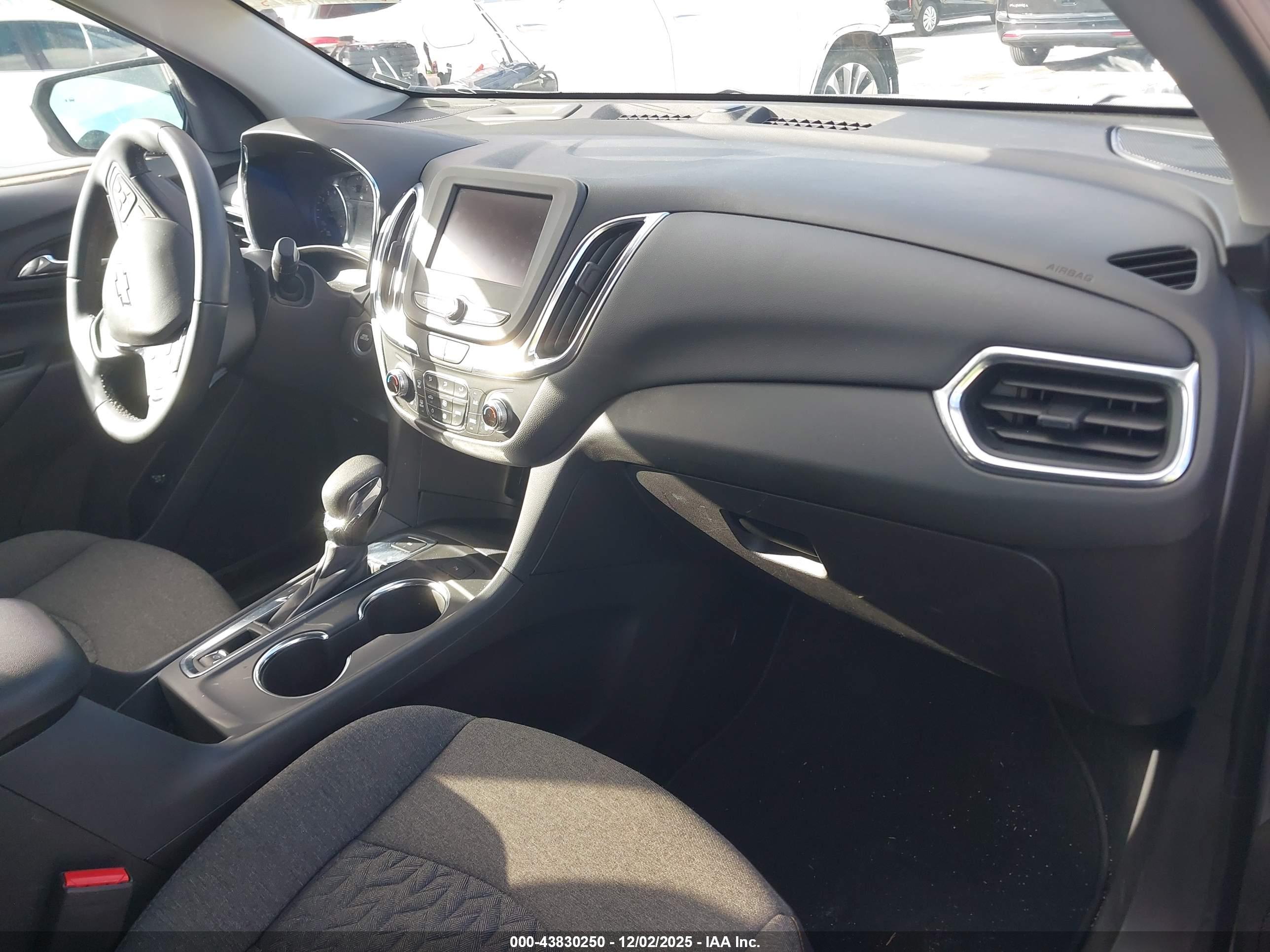 CHEVROLET EQUINOX image 5