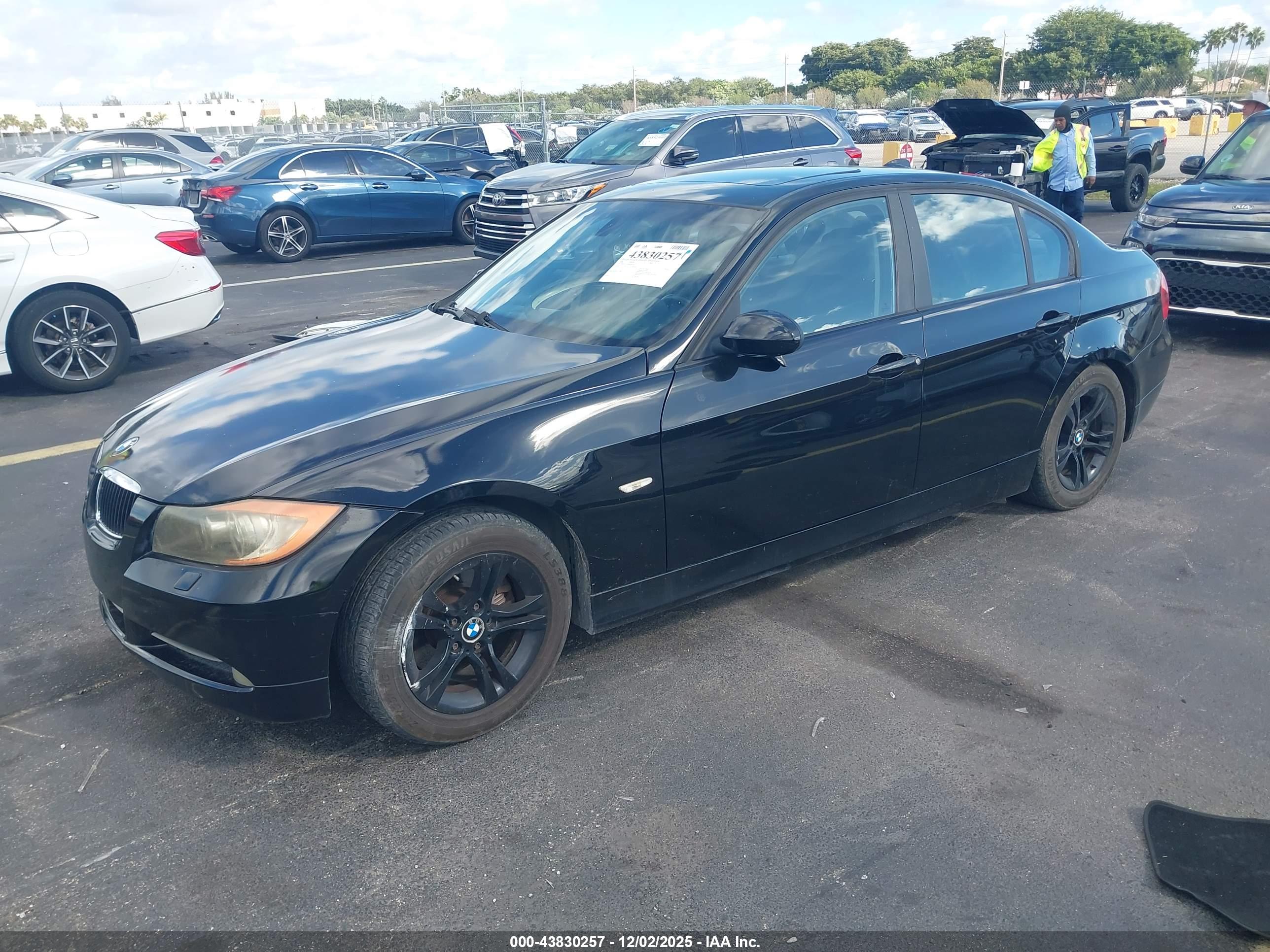 BMW 328XI image 2
