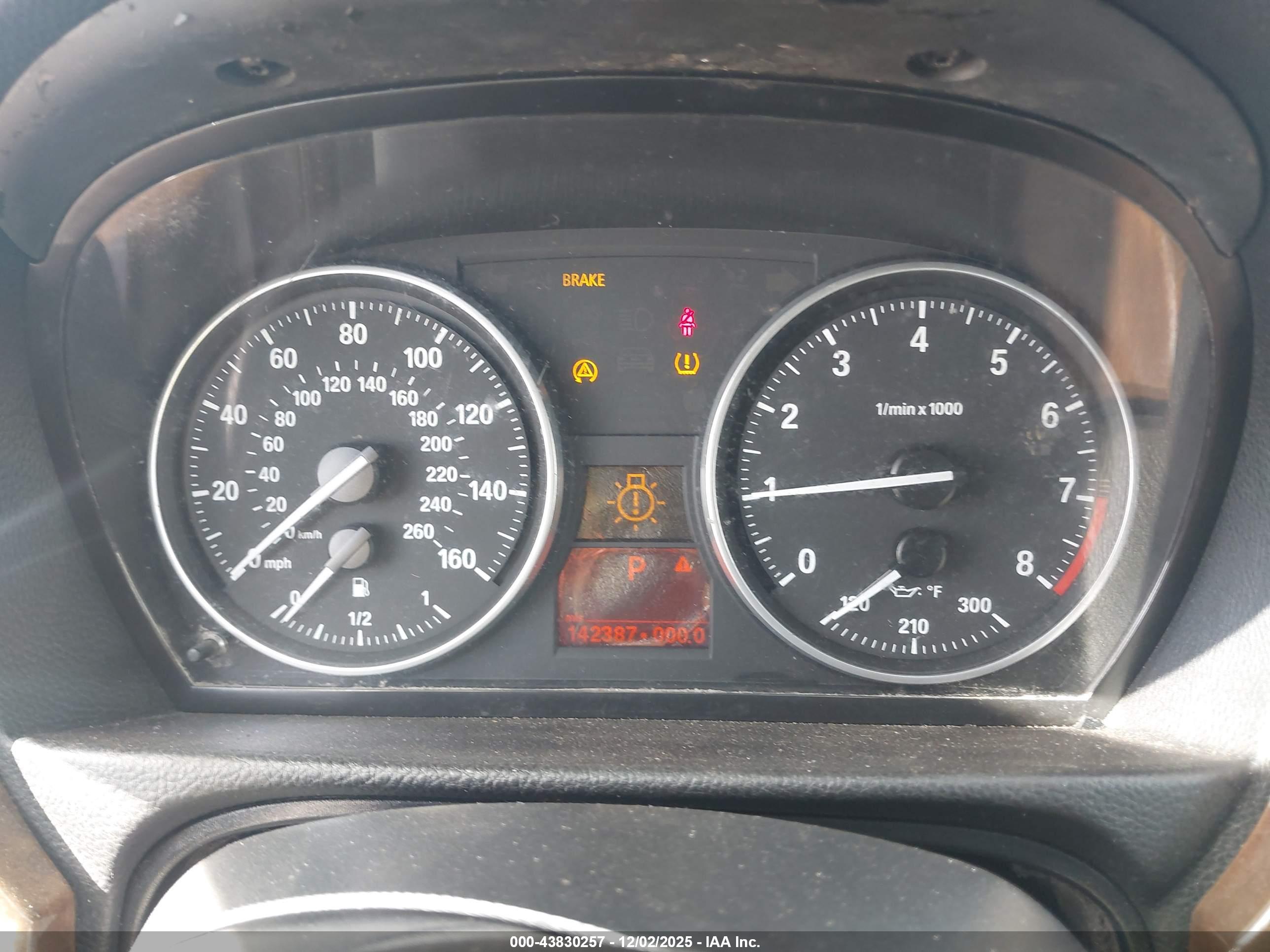 BMW 328XI image 7