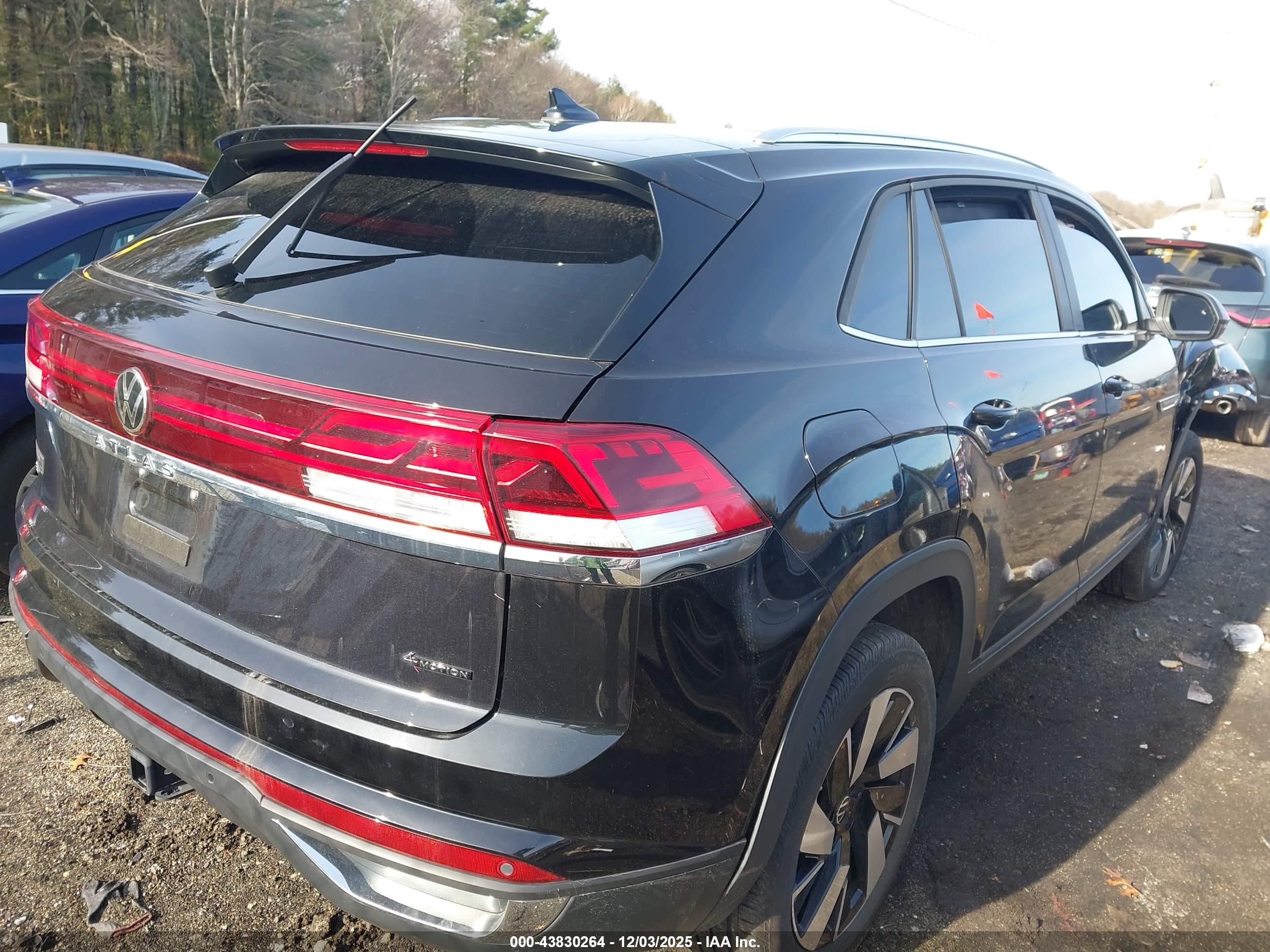 VOLKSWAGEN ATLAS image 4