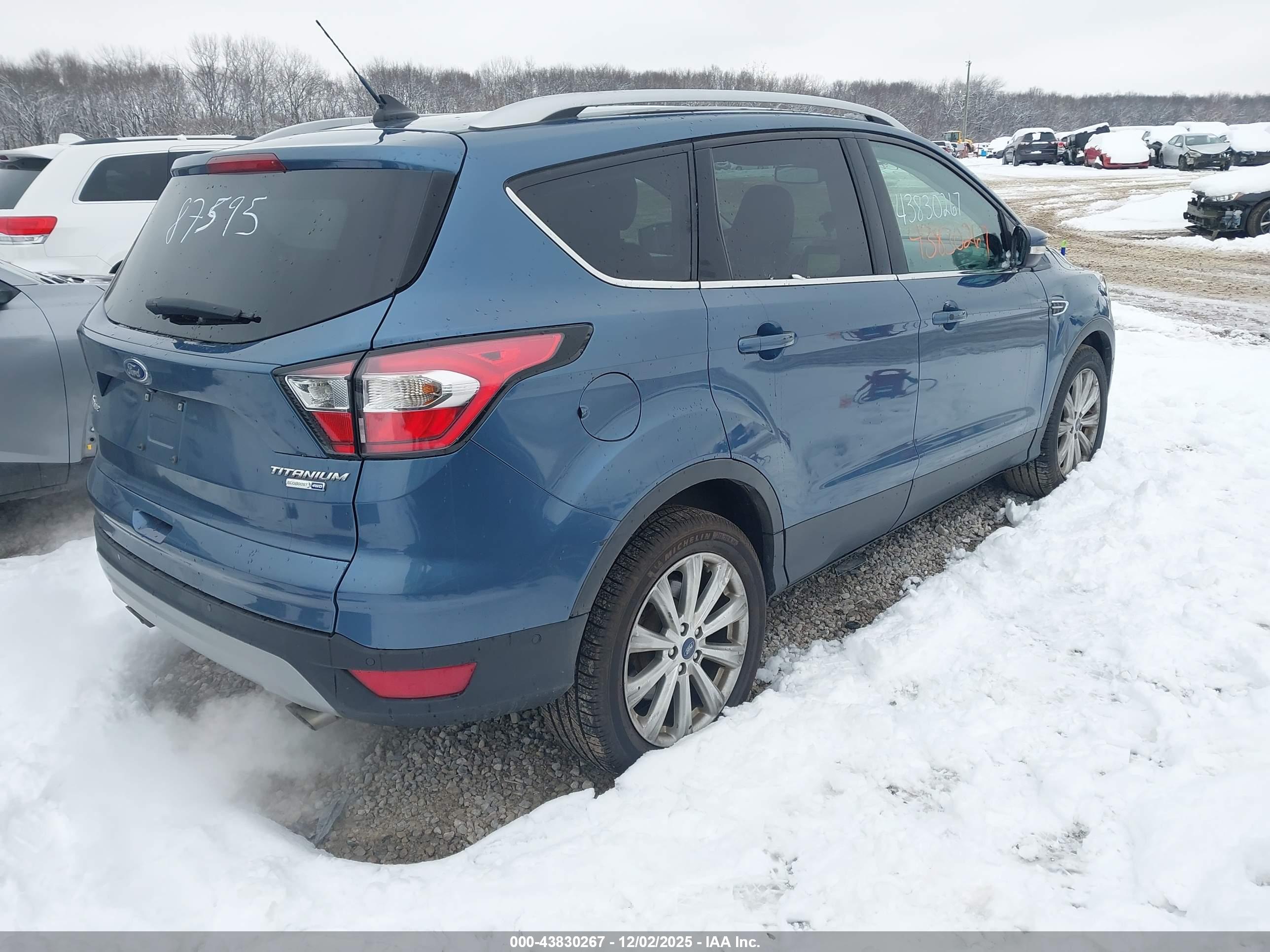 FORD ESCAPE image 4