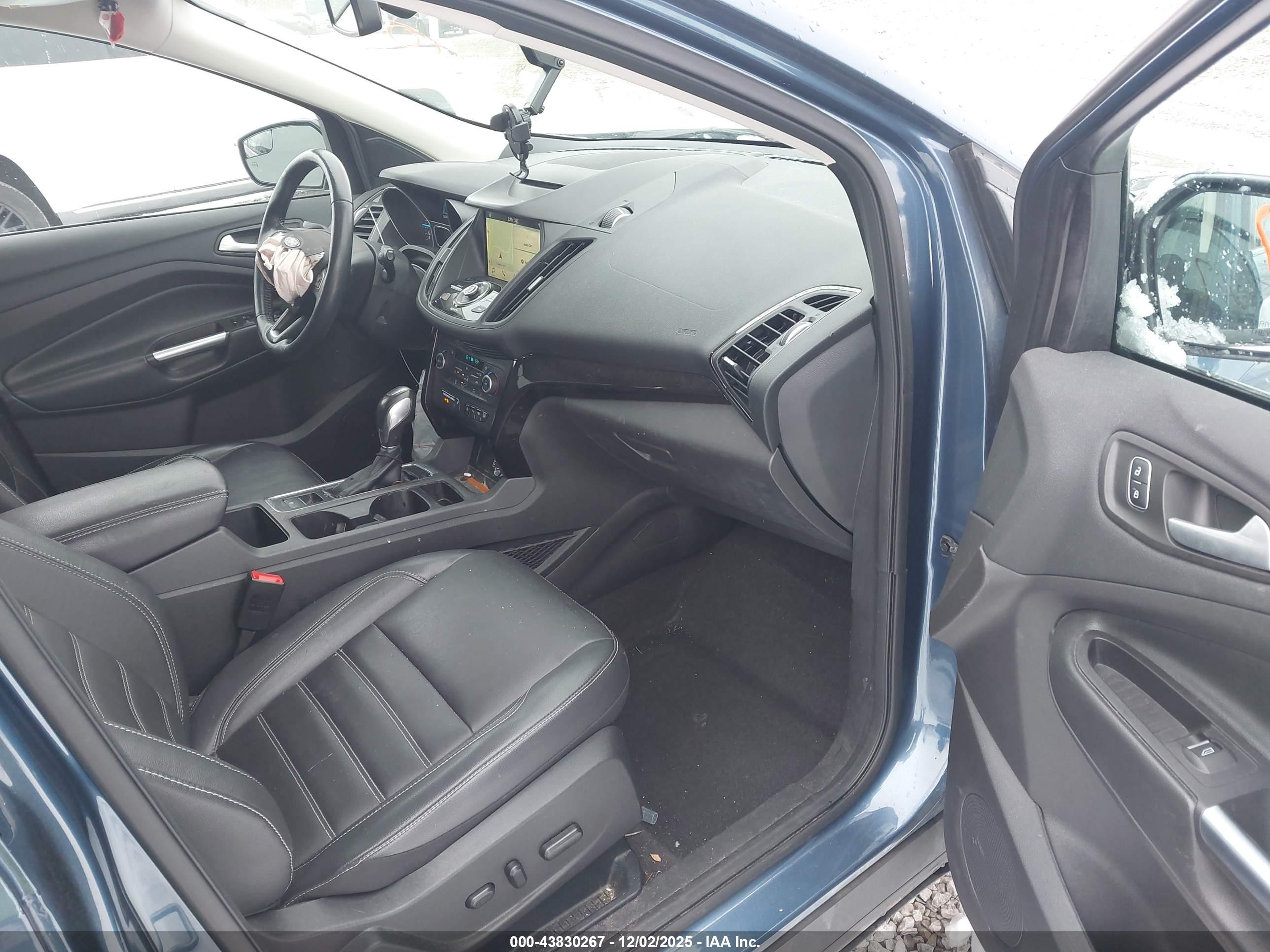 FORD ESCAPE image 5