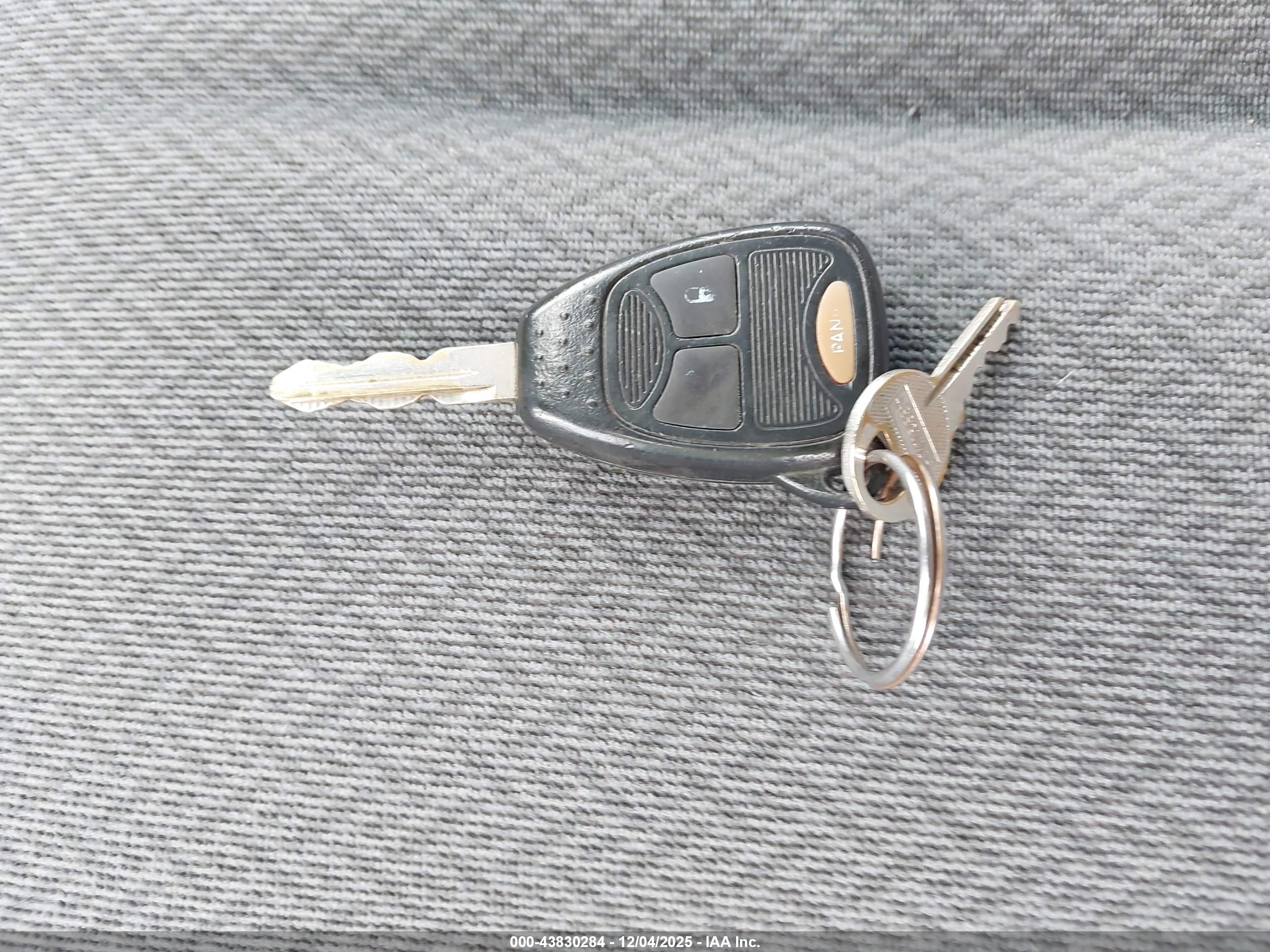 DODGE CARAVAN image 11