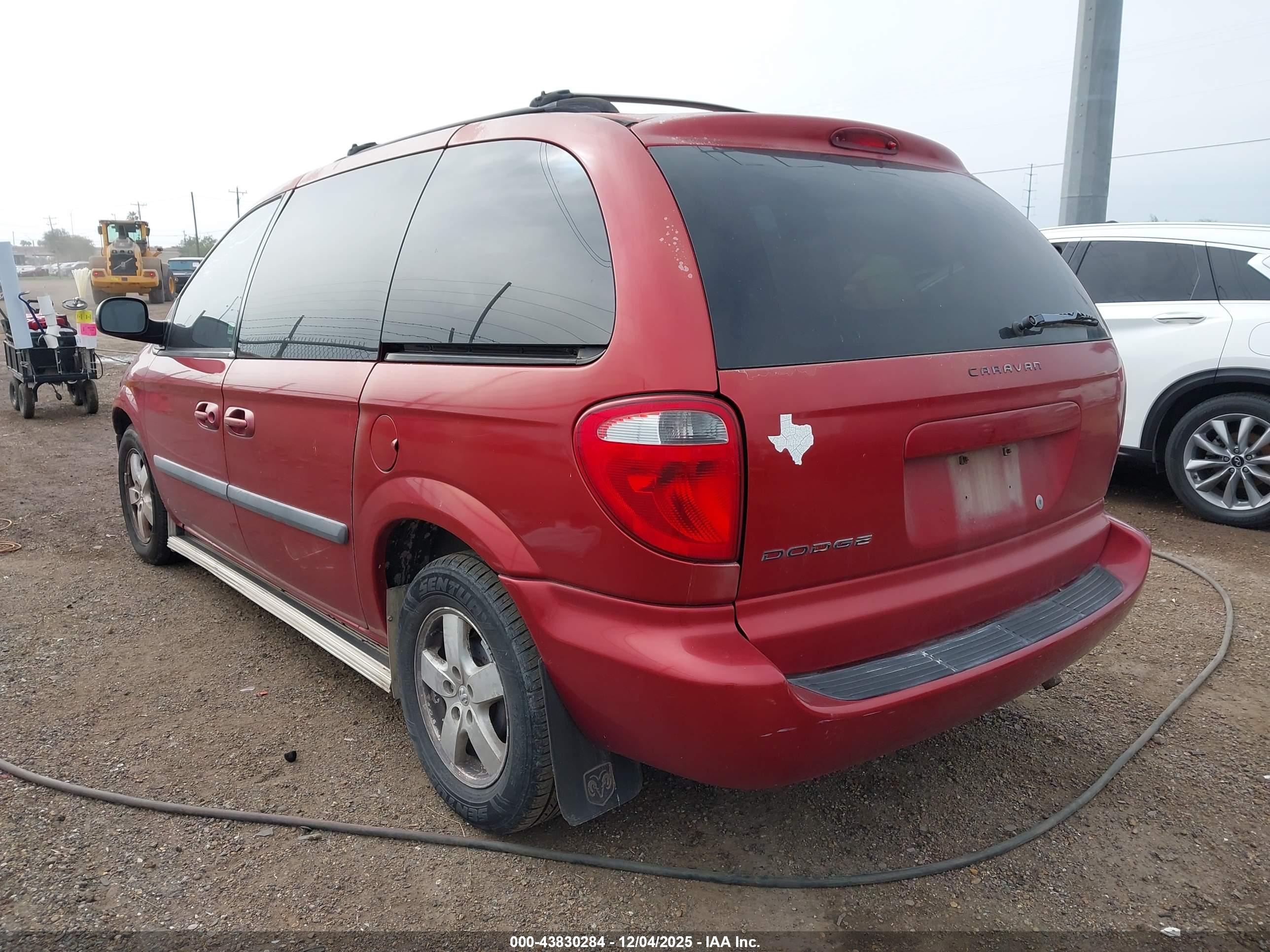 DODGE CARAVAN image 3