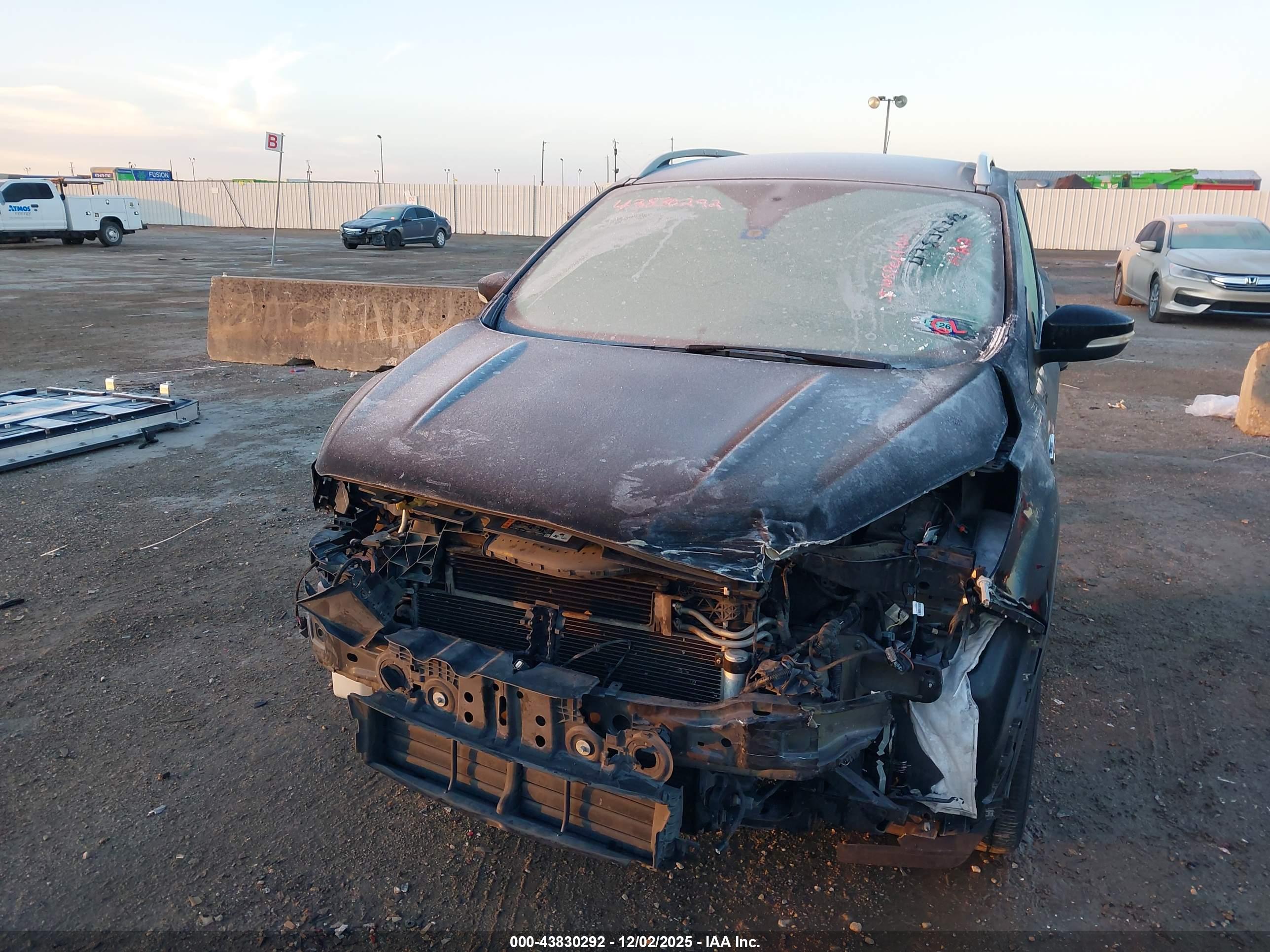 FORD ESCAPE image 10