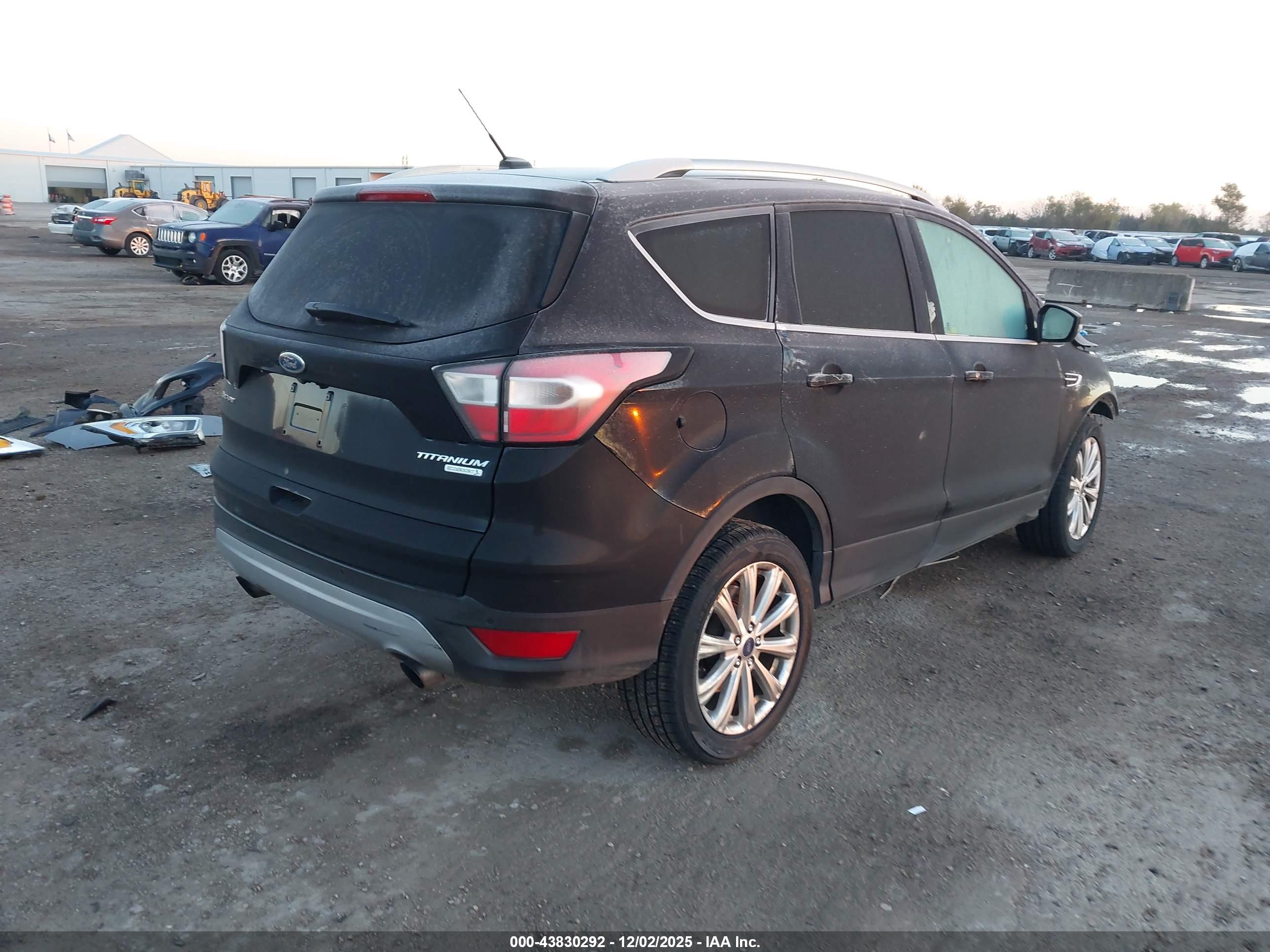 FORD ESCAPE image 4