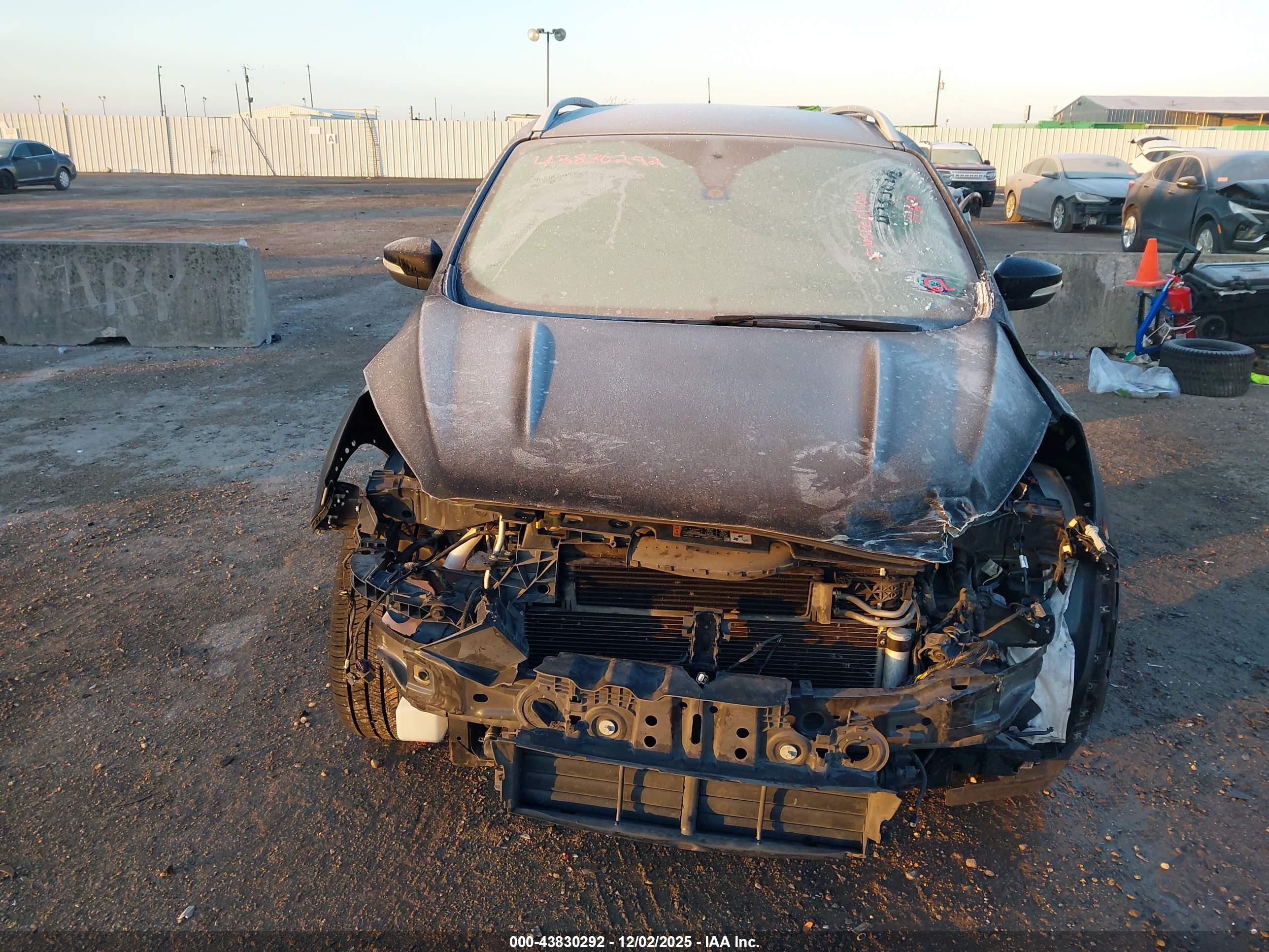 FORD ESCAPE image 6
