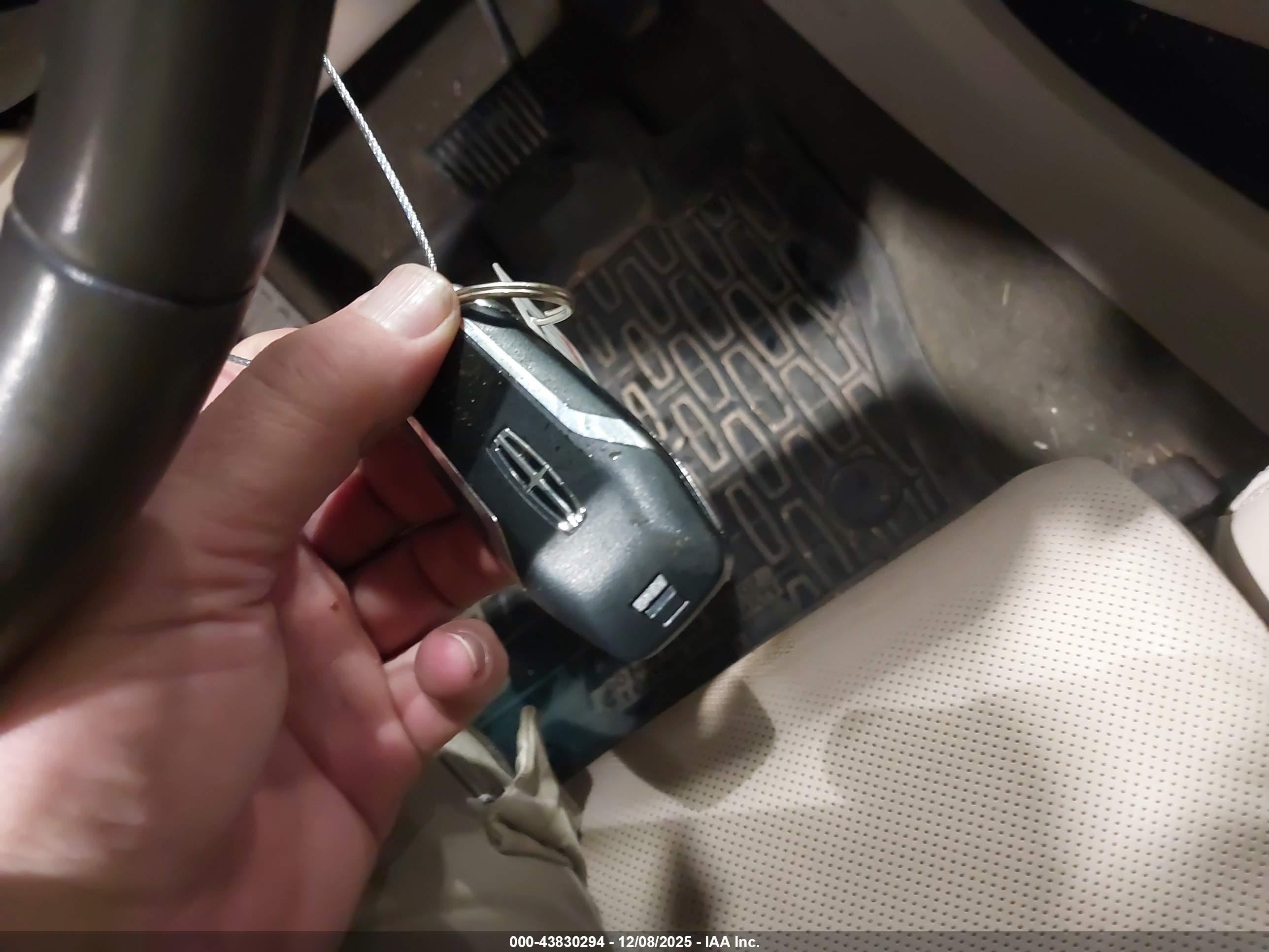 LINCOLN MKX image 11