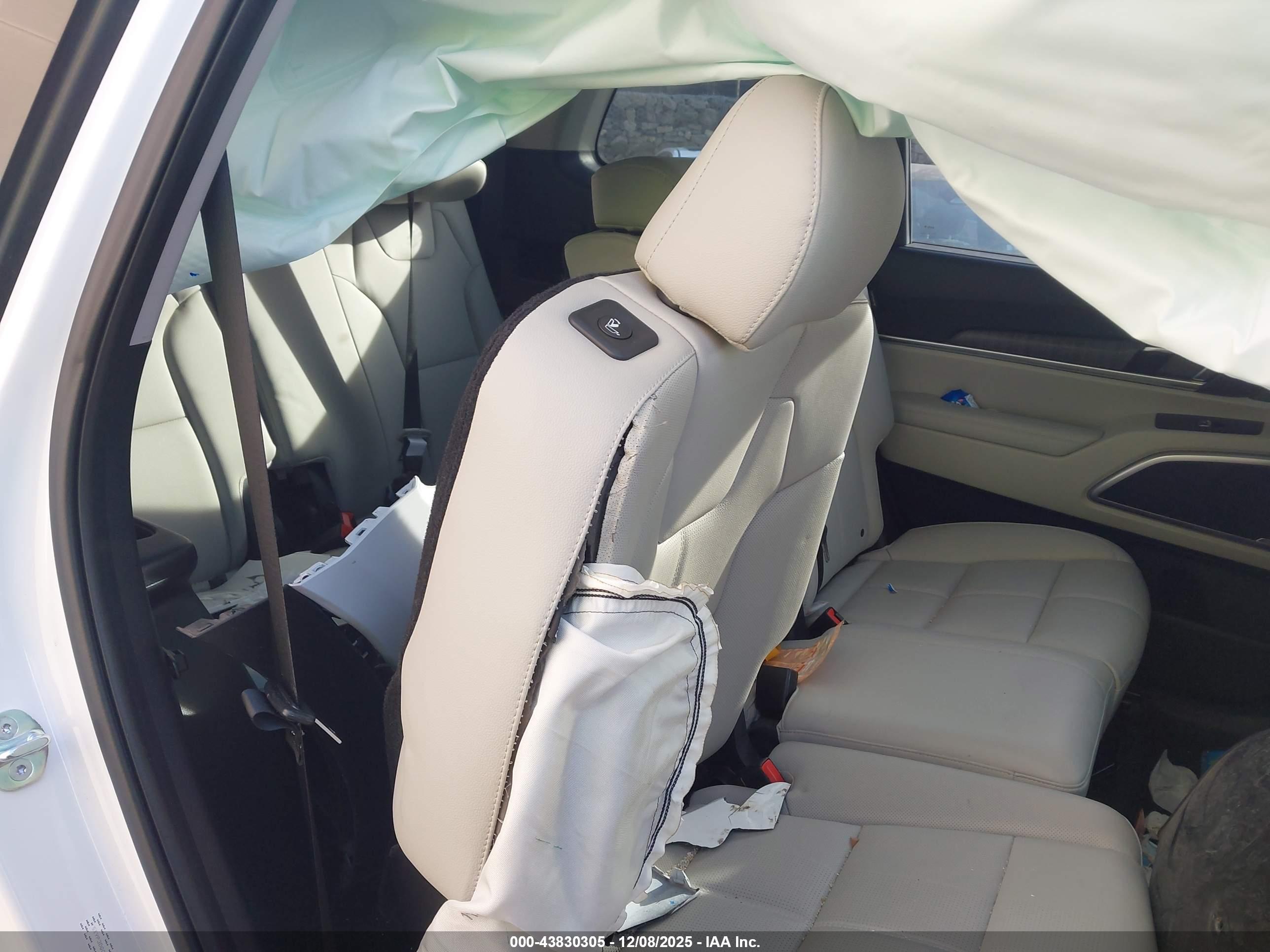 KIA TELLURIDE image 8