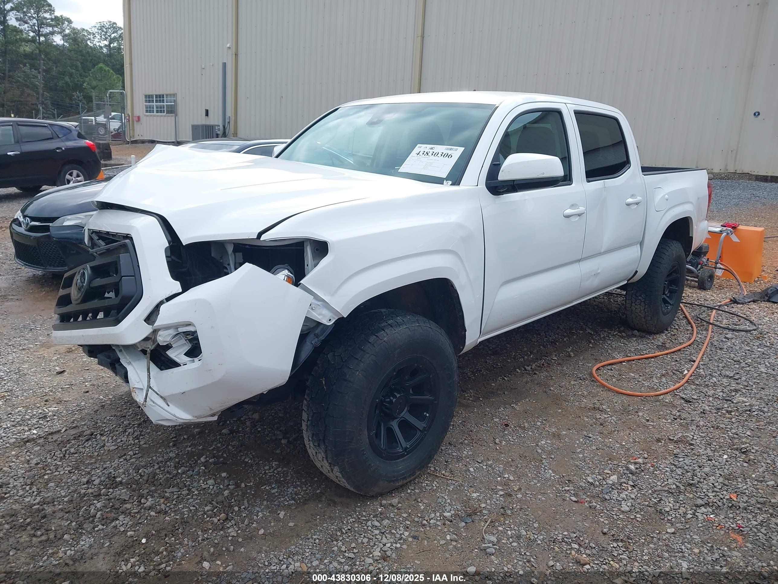 TOYOTA TACOMA image 2