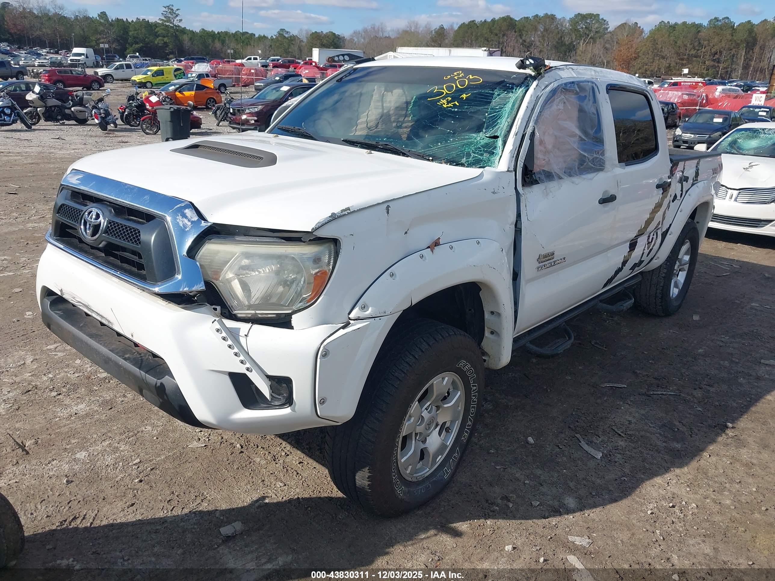 TOYOTA TACOMA image 2