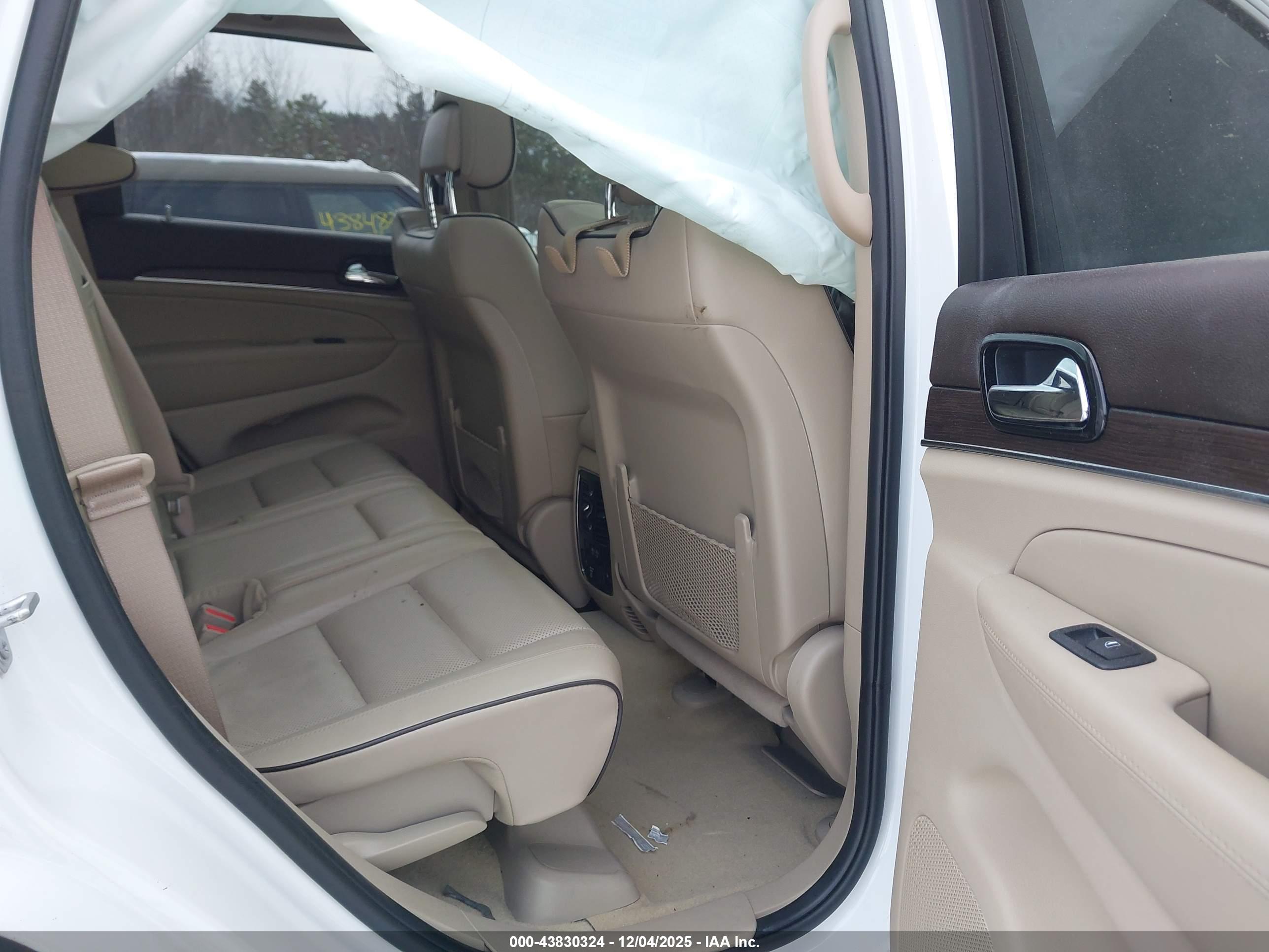 JEEP GRAND image 8