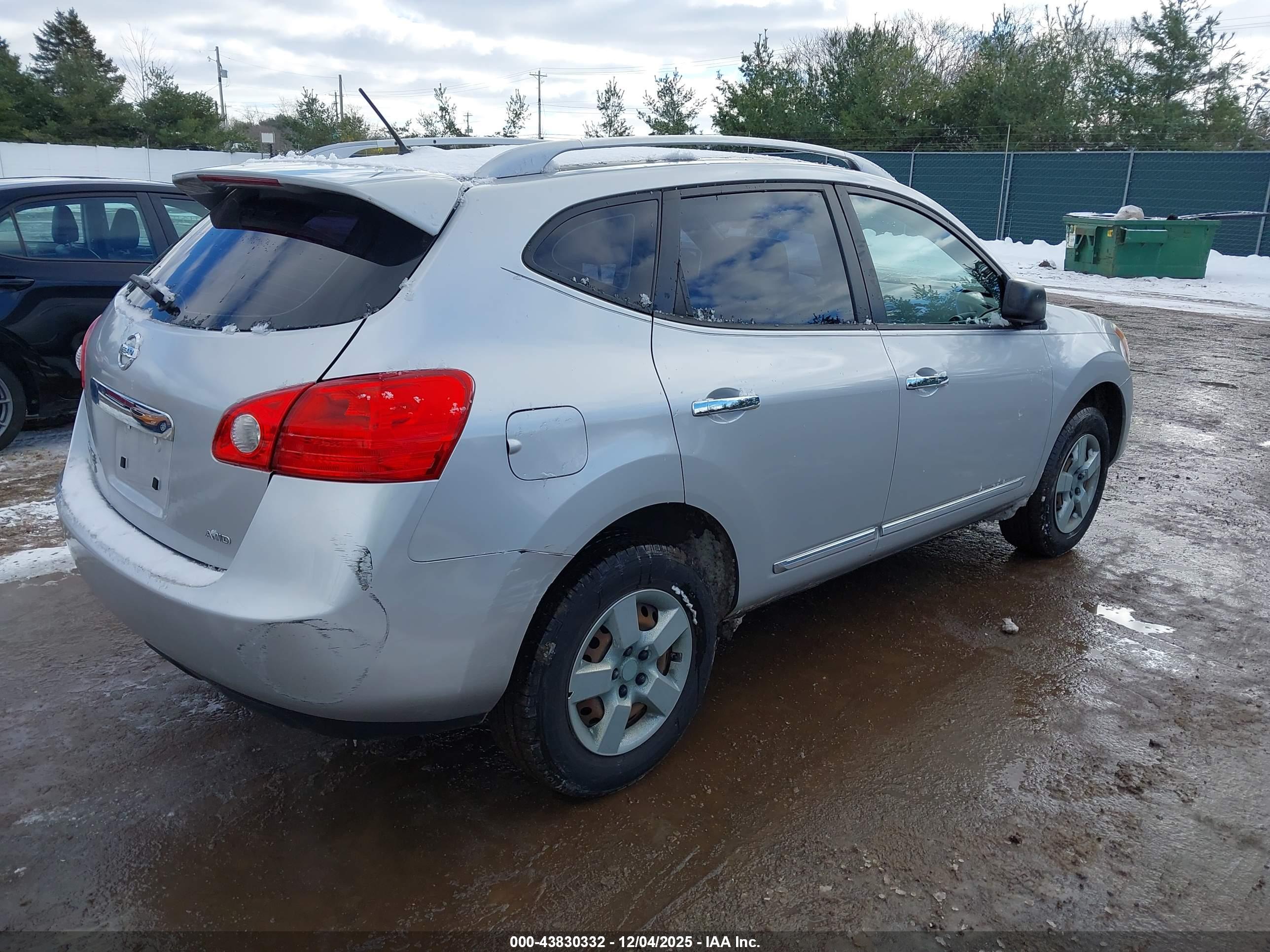 NISSAN ROGUE image 4