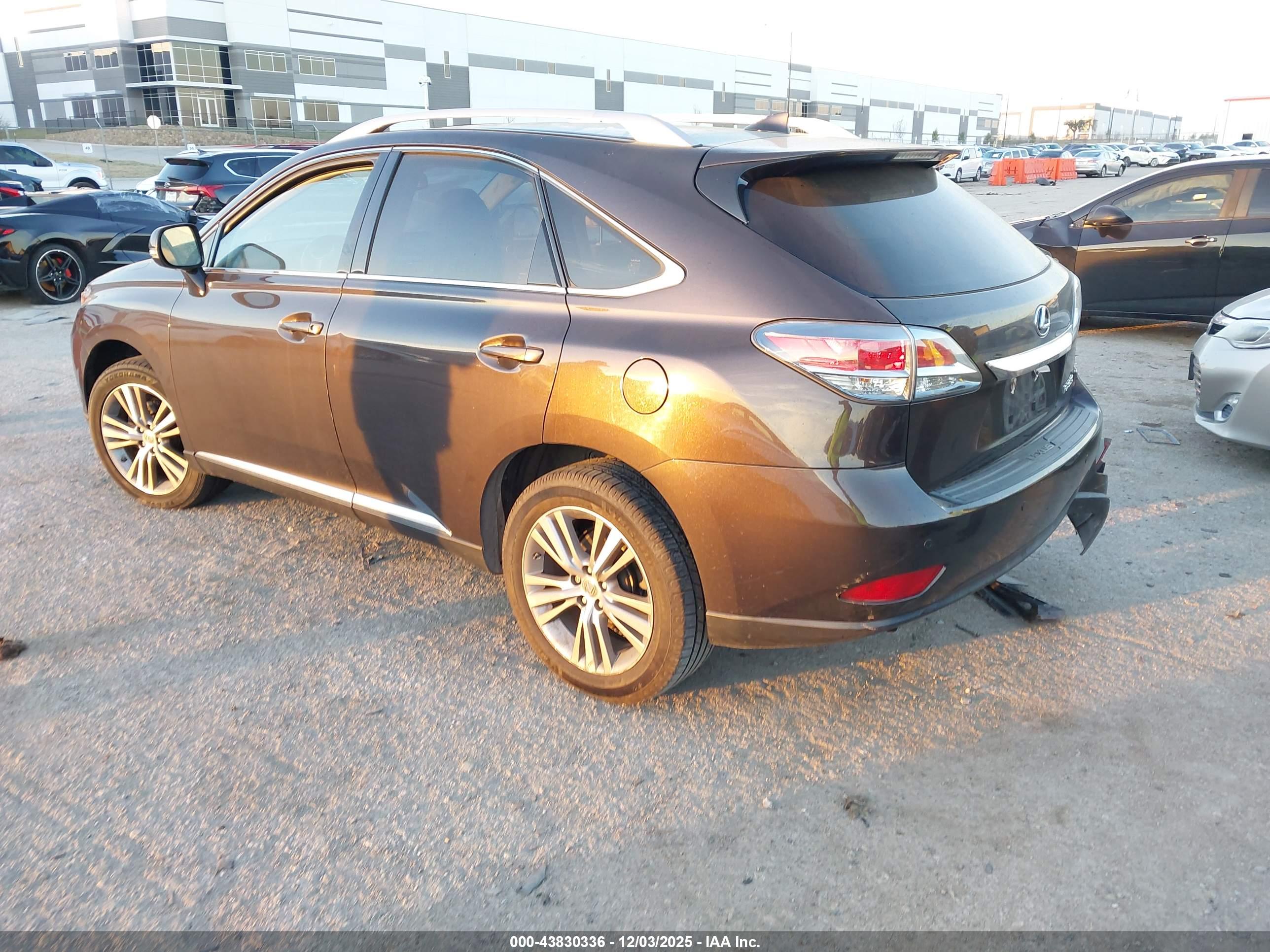 LEXUS RX image 3