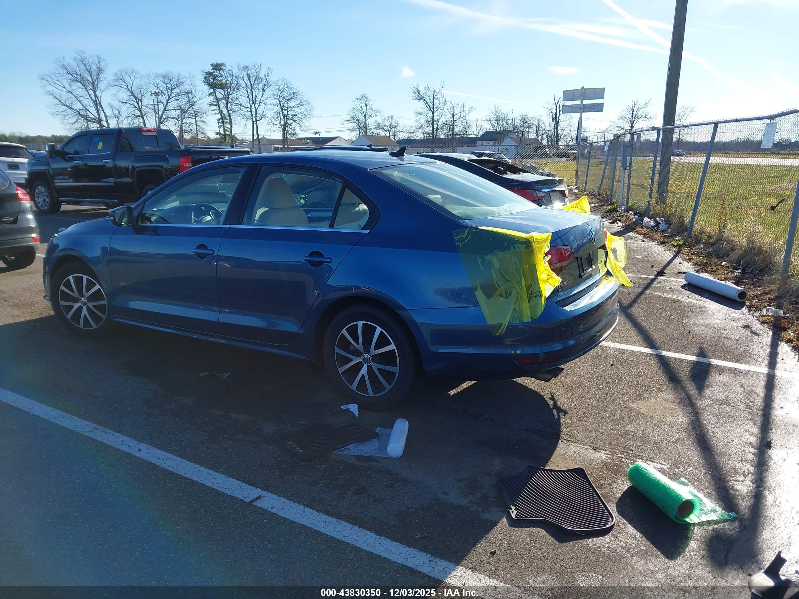 VOLKSWAGEN JETTA image 3