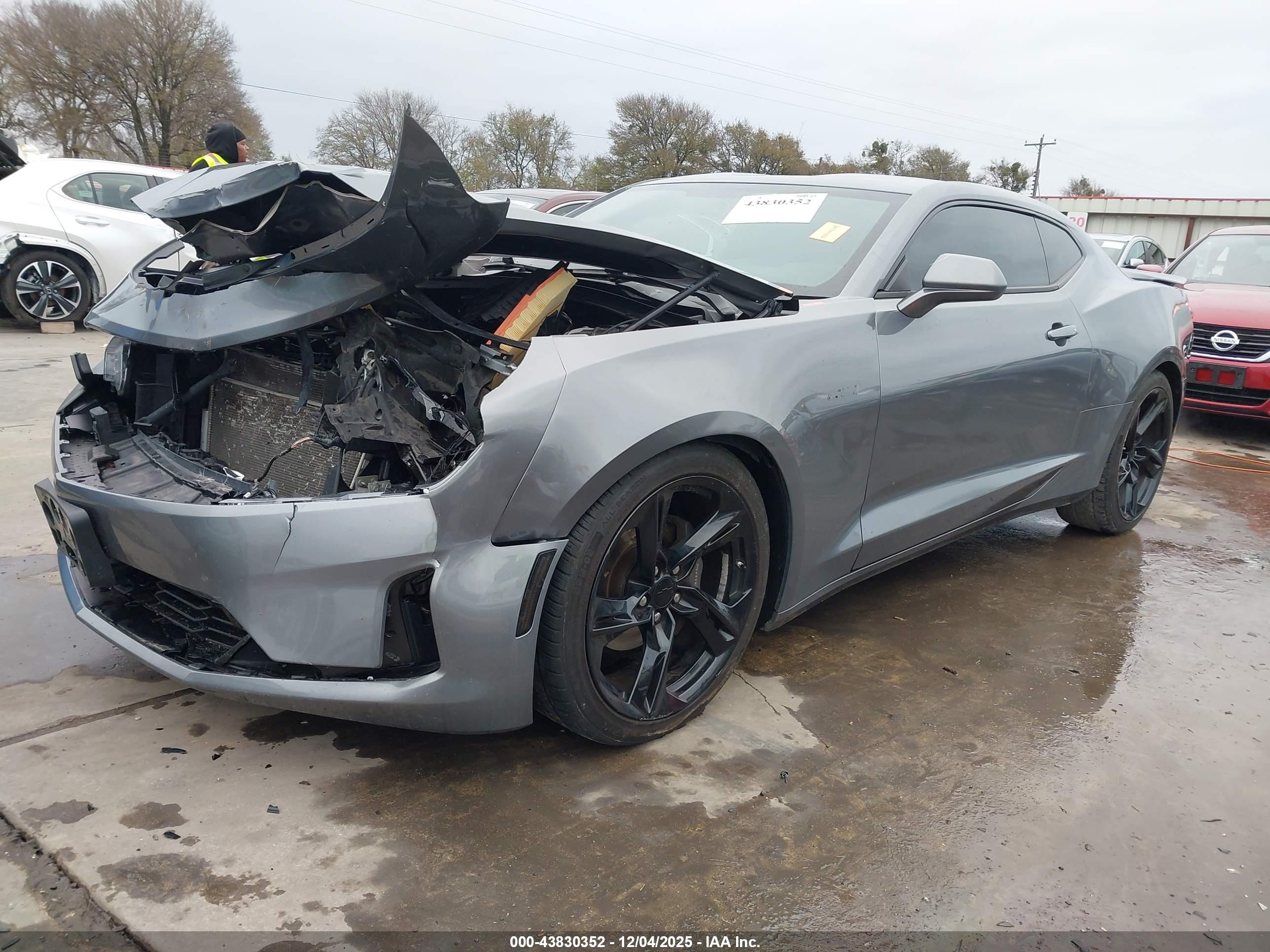 CHEVROLET CAMARO image 2