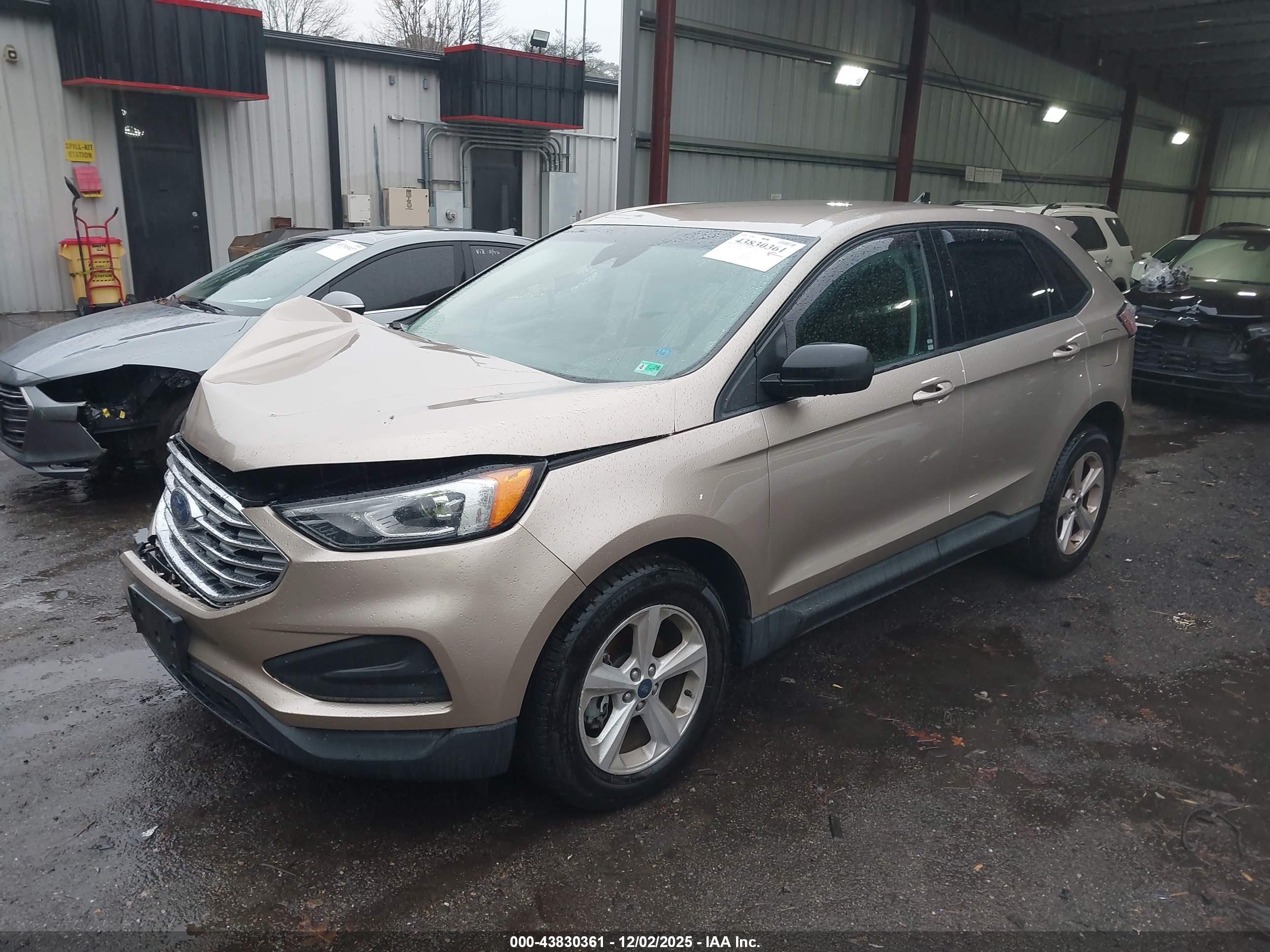 FORD EDGE image 2