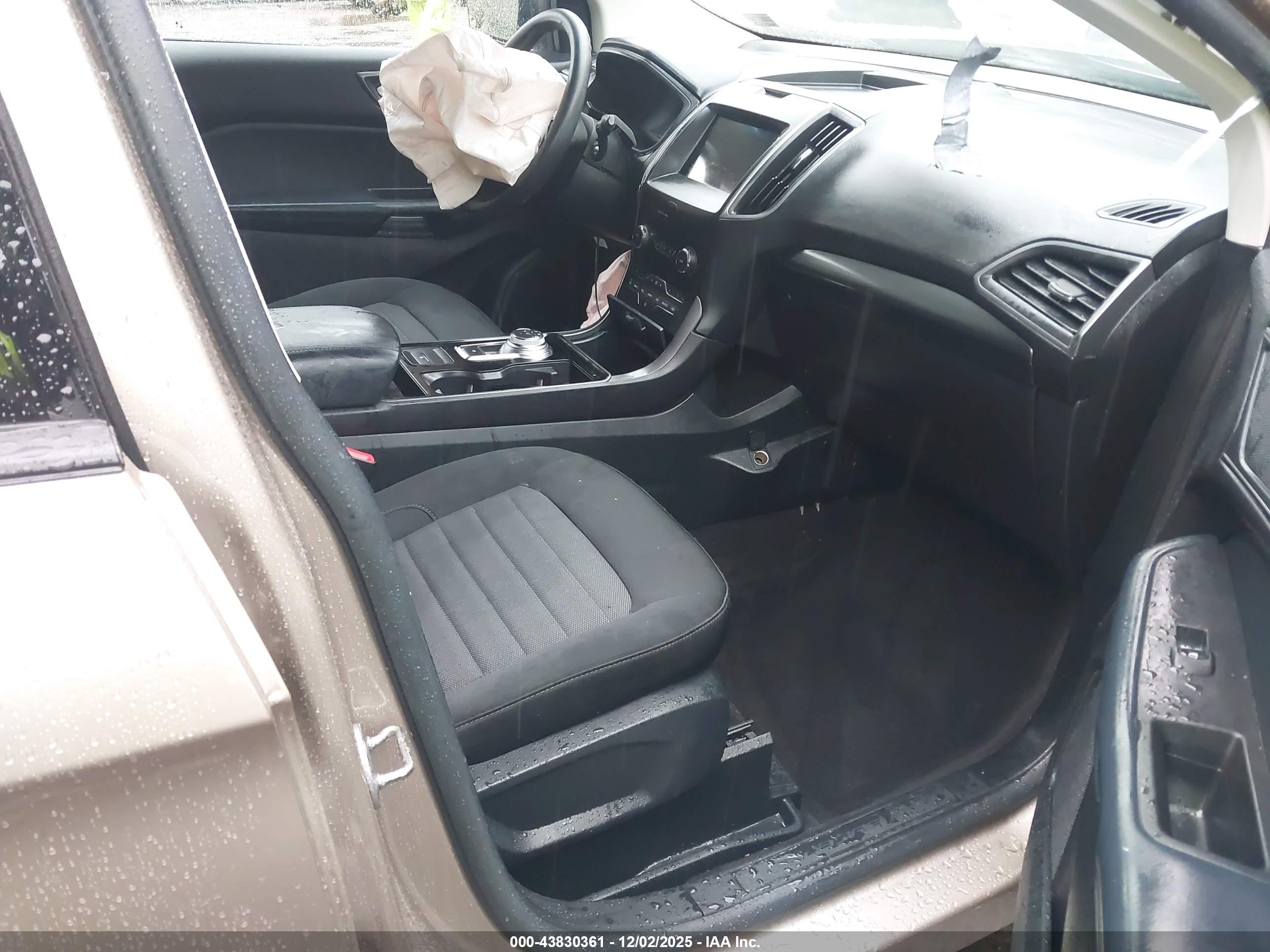 FORD EDGE image 5