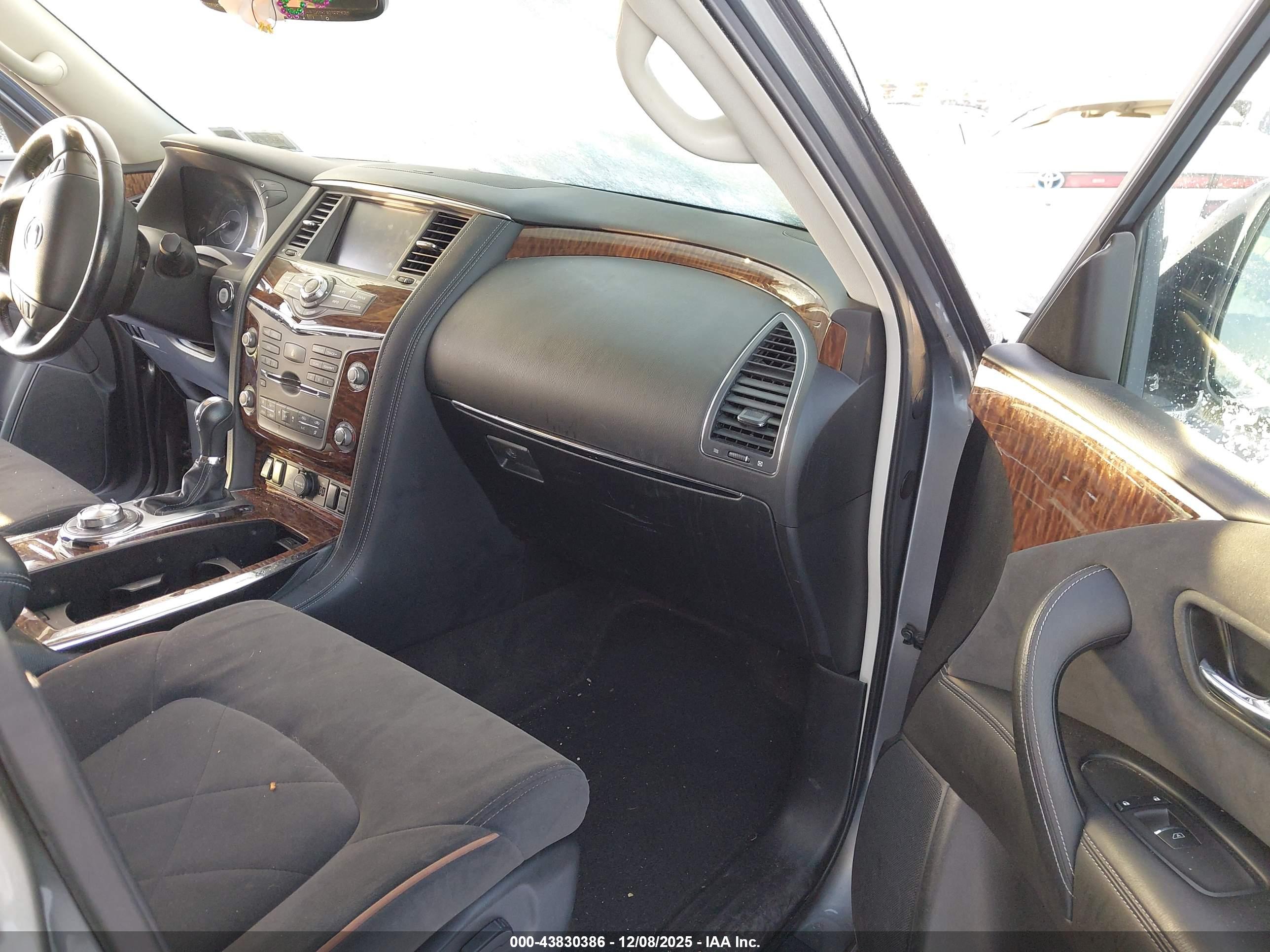 NISSAN ARMADA image 5