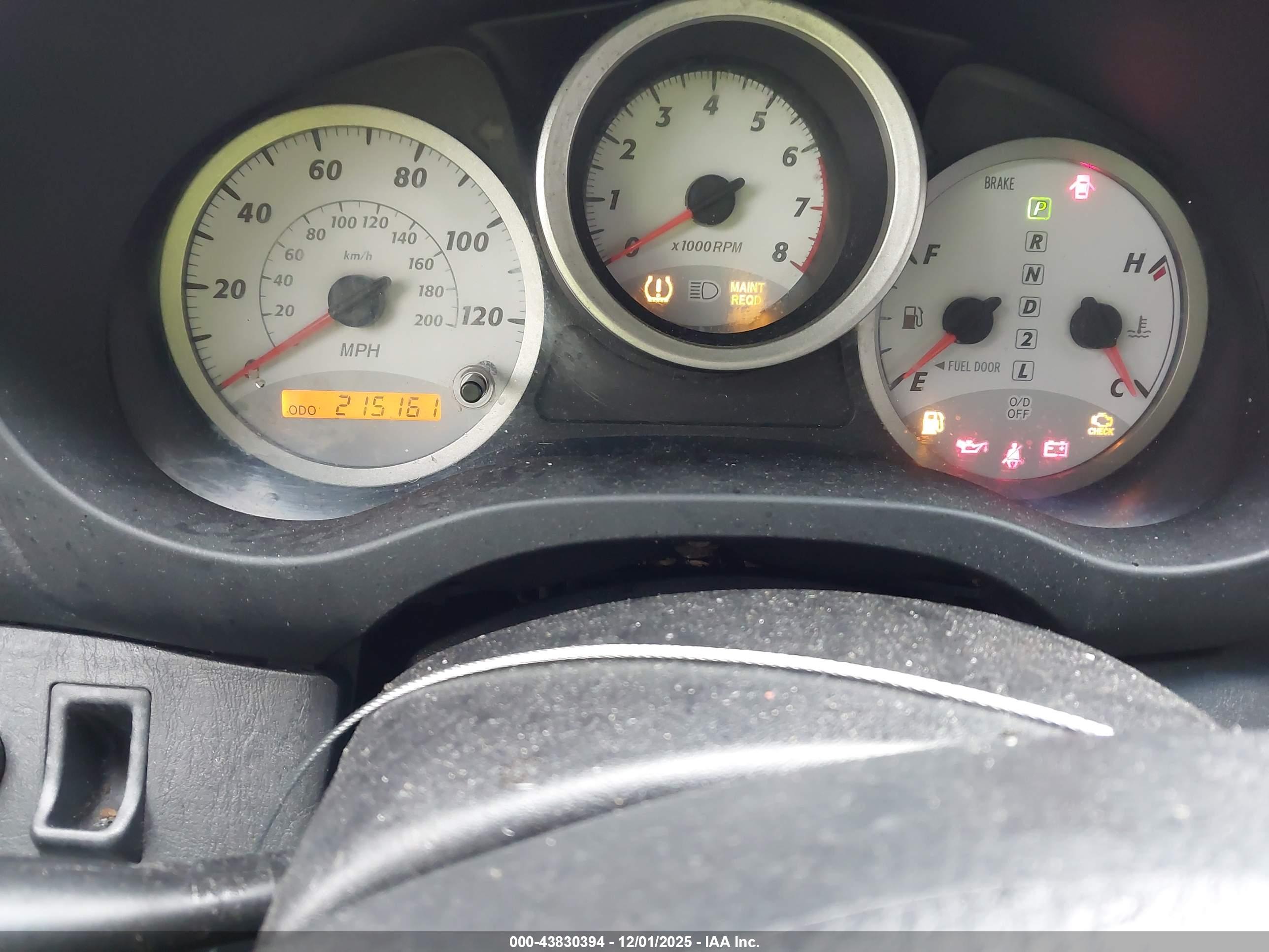 TOYOTA RAV4 image 7