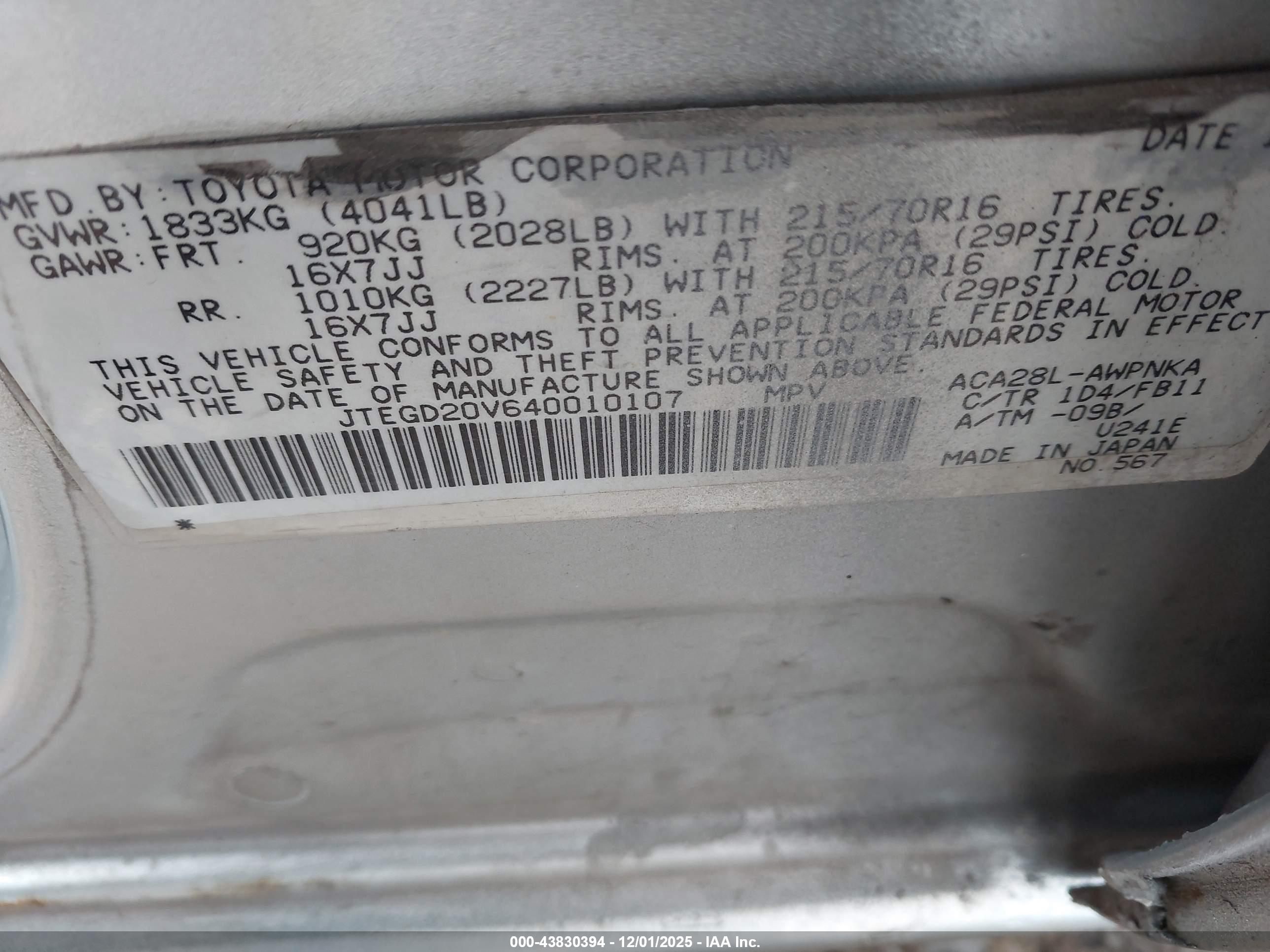 TOYOTA RAV4 image 9