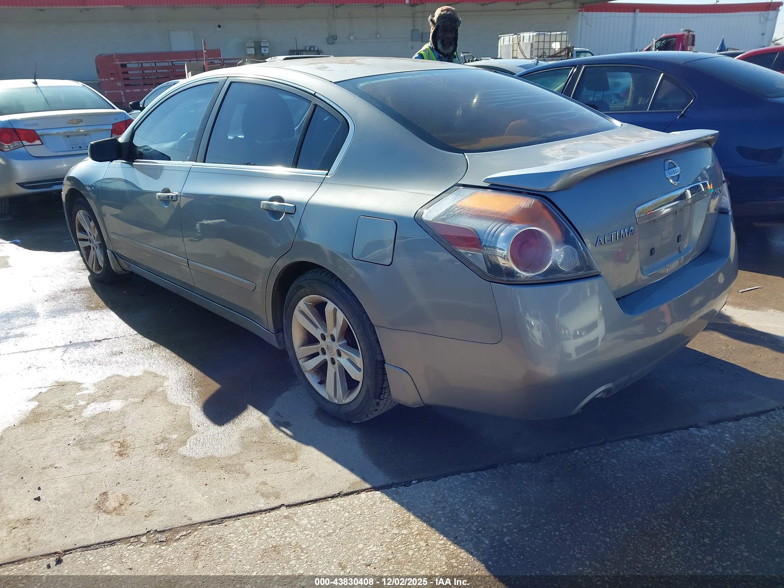 NISSAN ALTIMA image 3