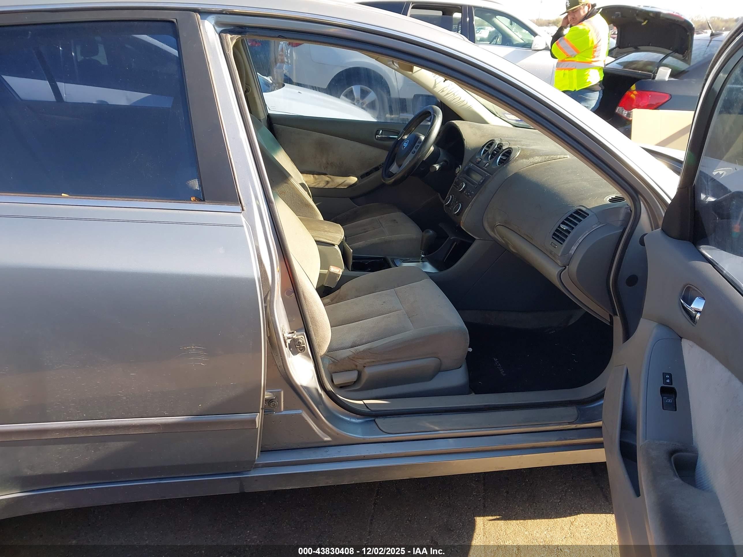 NISSAN ALTIMA image 5