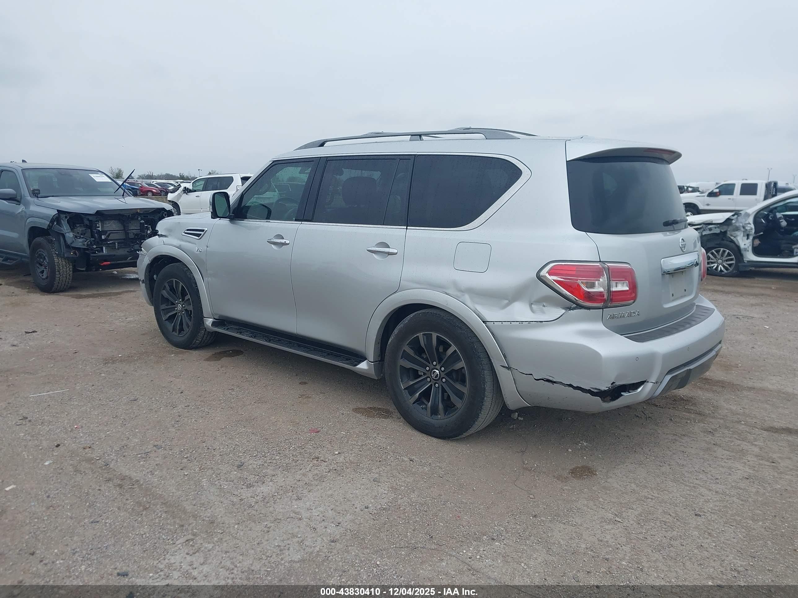 NISSAN ARMADA image 3