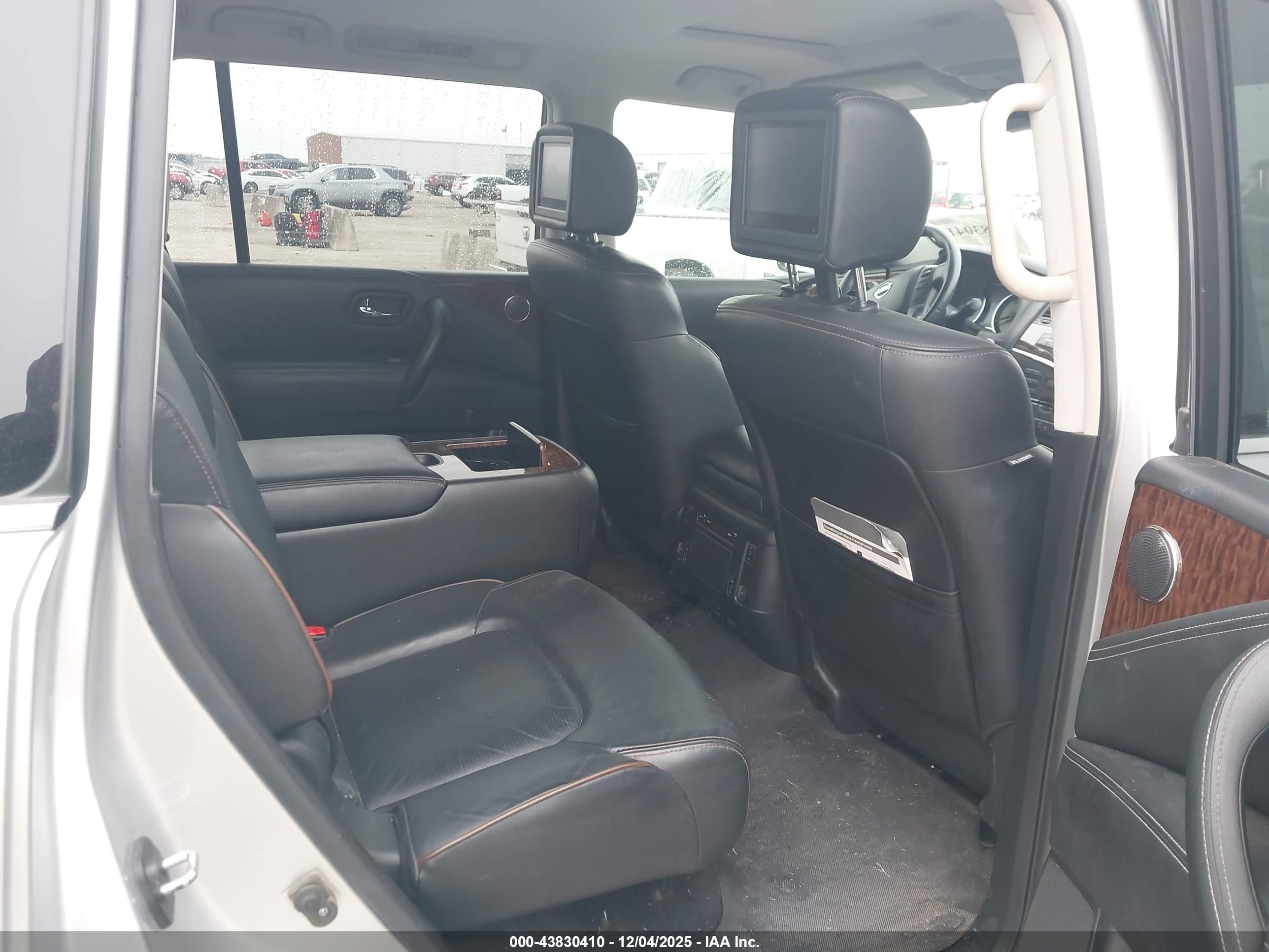 NISSAN ARMADA image 8