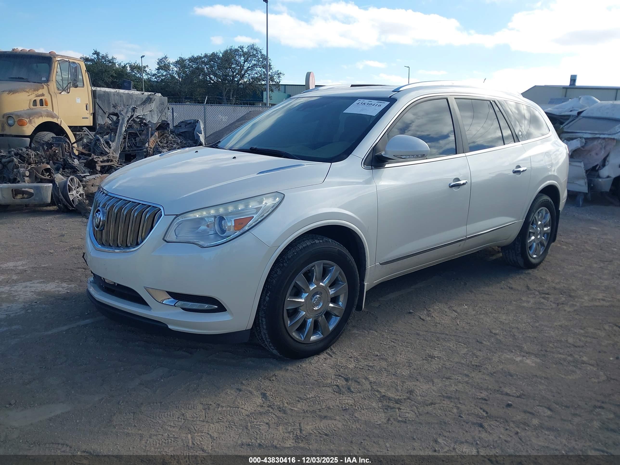 BUICK ENCLAVE image 2