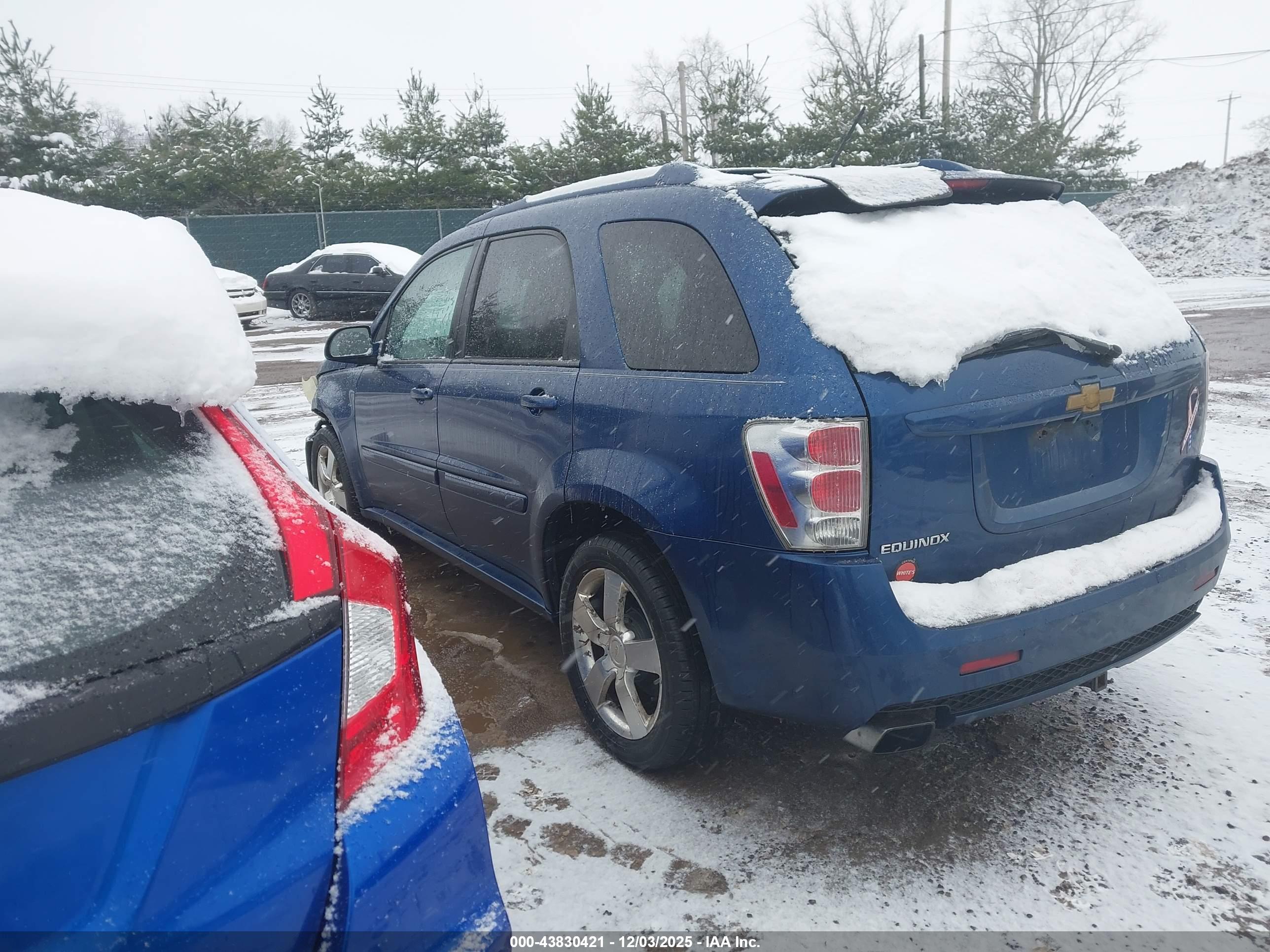 CHEVROLET EQUINOX image 3
