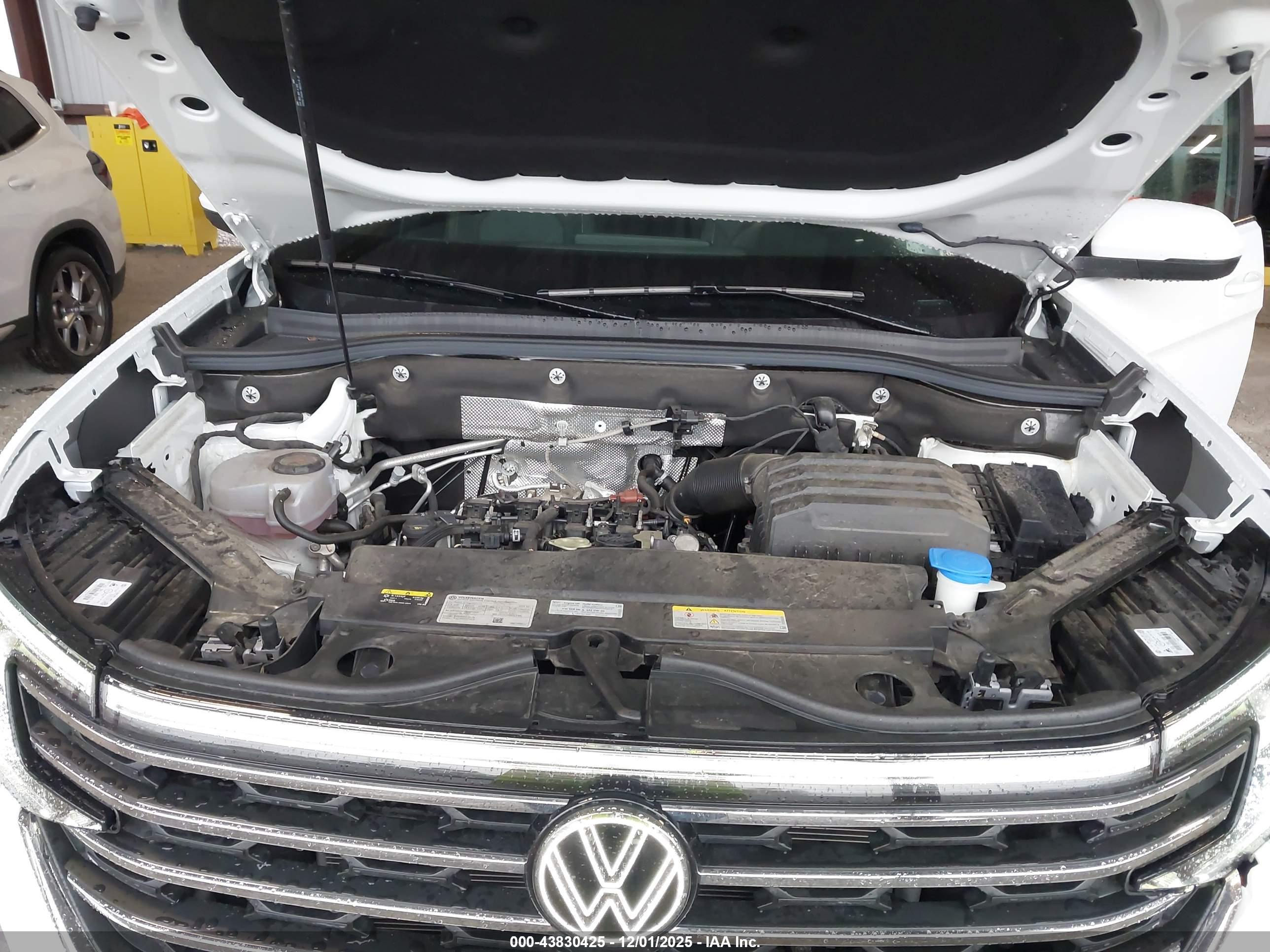 VOLKSWAGEN ATLAS image 10